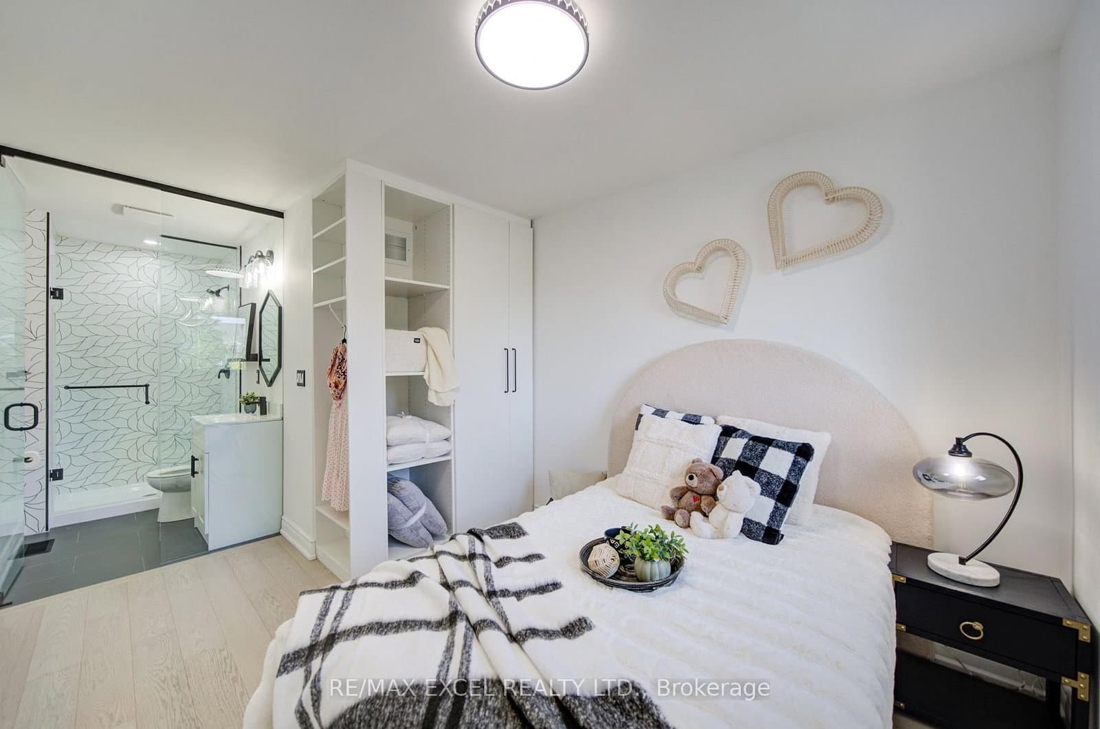 454 Bur Oak Avenue thumbnail 35
