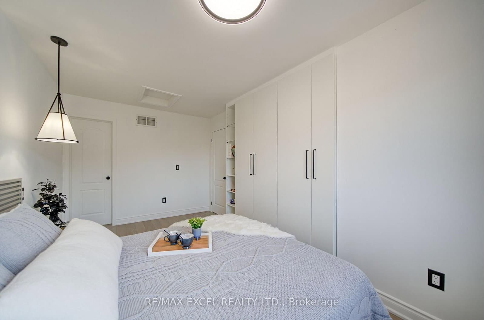 454 Bur Oak Avenue thumbnail 42