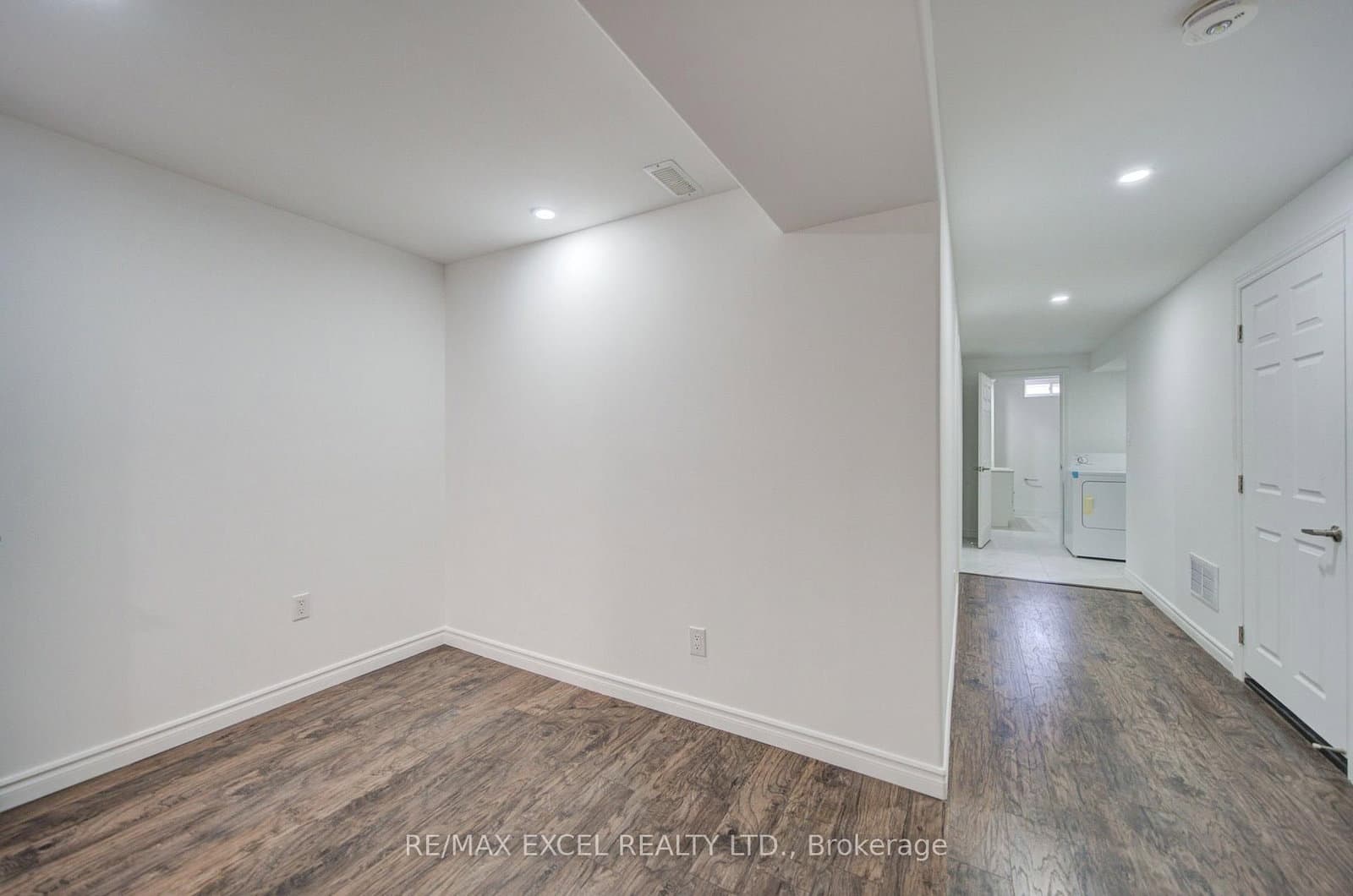 454 Bur Oak Avenue thumbnail 45