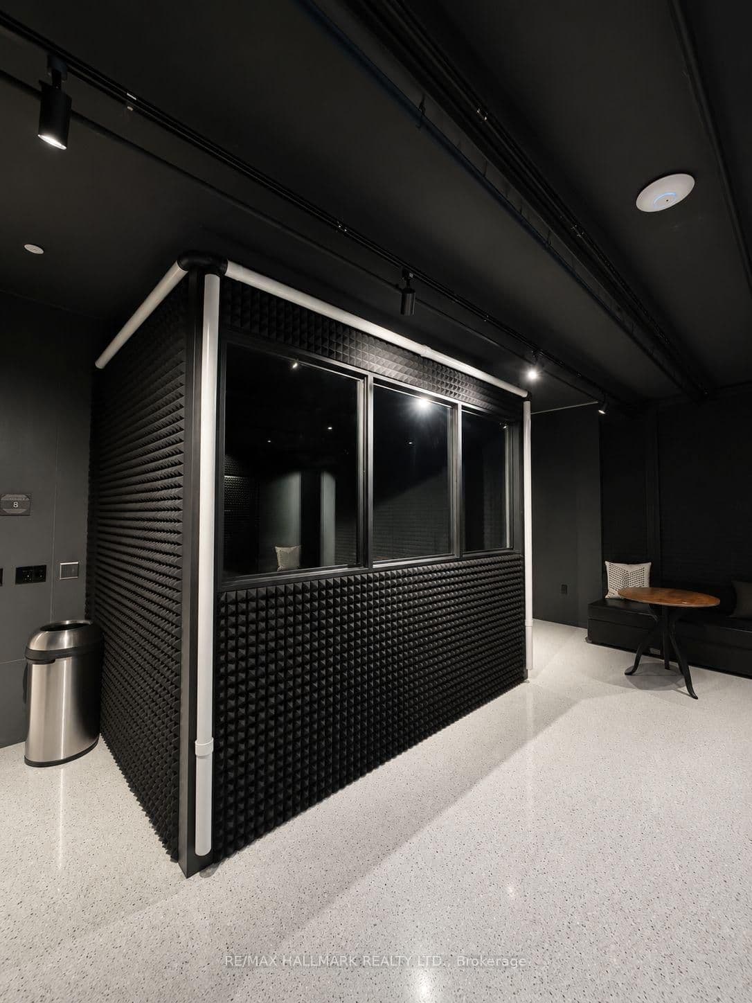 8 Interchange Way, Unit 3501 thumbnail 32