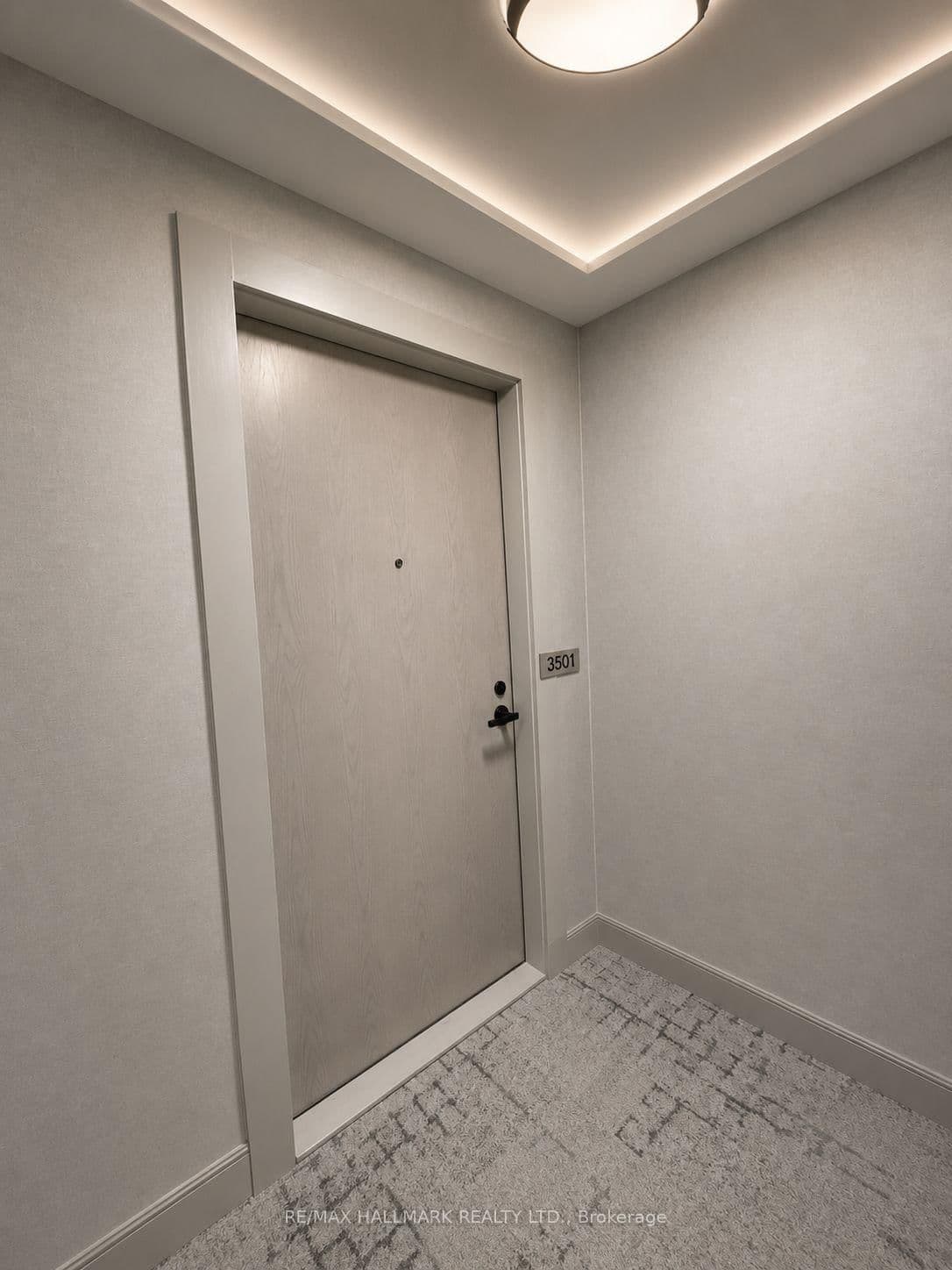 8 Interchange Way, Unit 3501 thumbnail 6