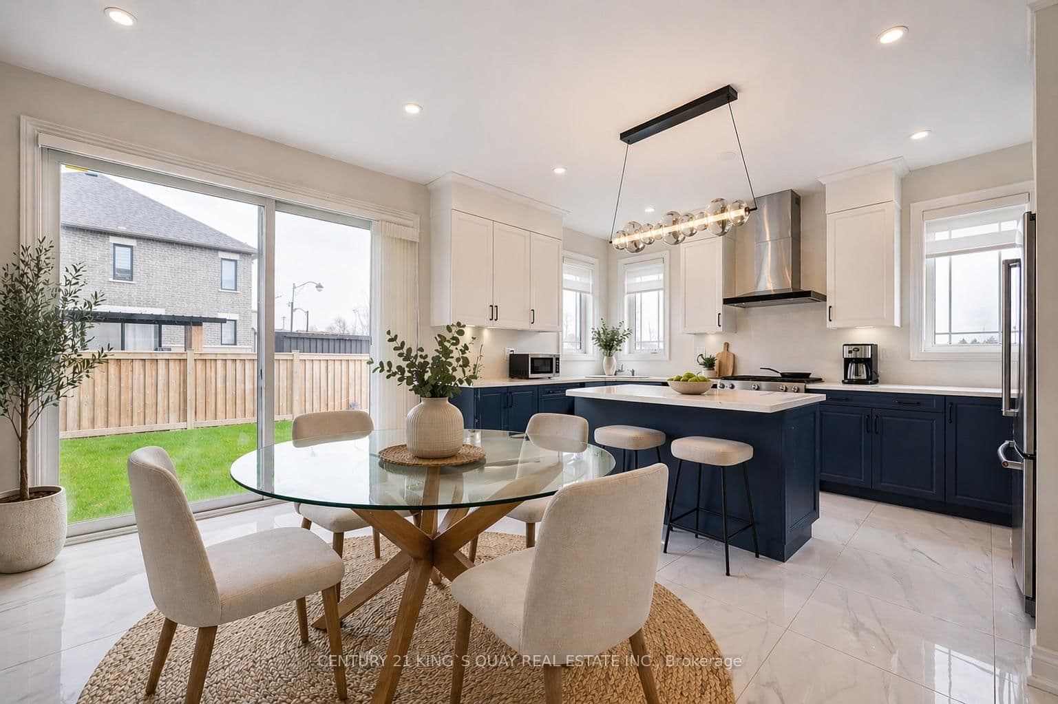 376 Seaview Heights thumbnail 4