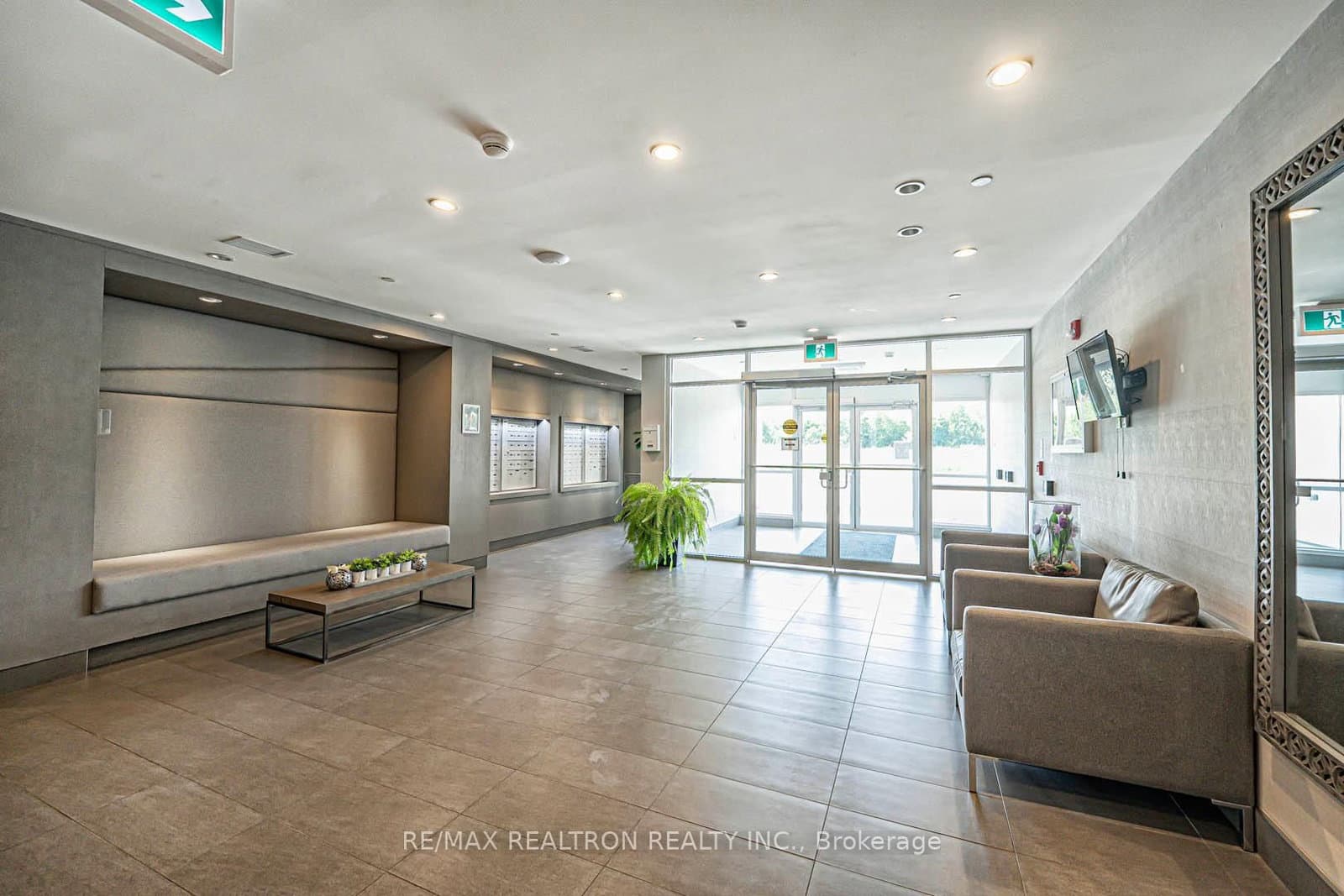 58 Adam Sellers Street, Unit 407 thumbnail 4