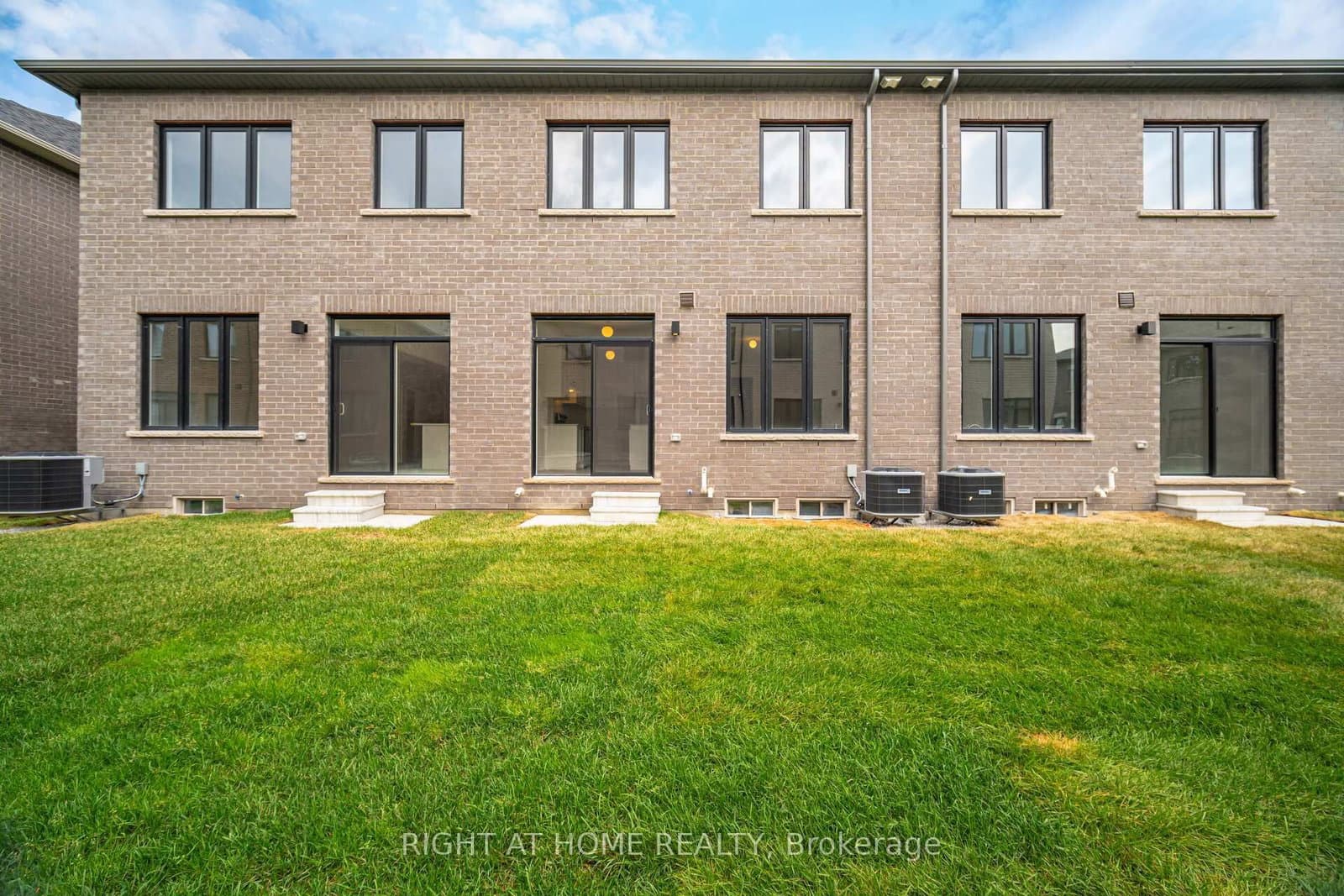 77 Singhampton Road thumbnail 31