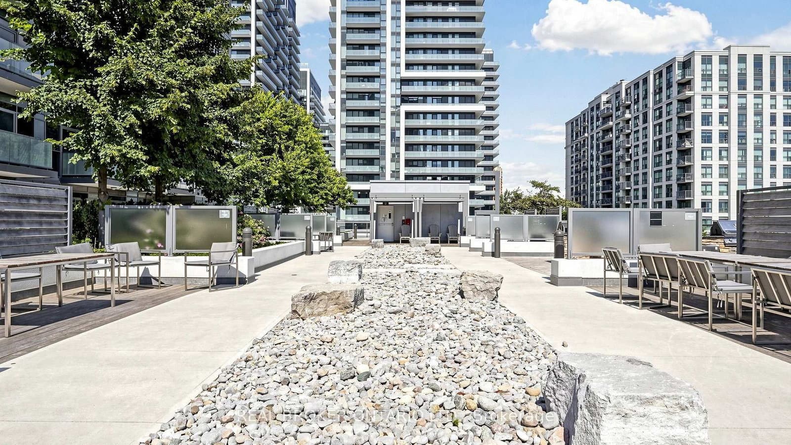55 Oneida Crescent, Unit 801 thumbnail 46