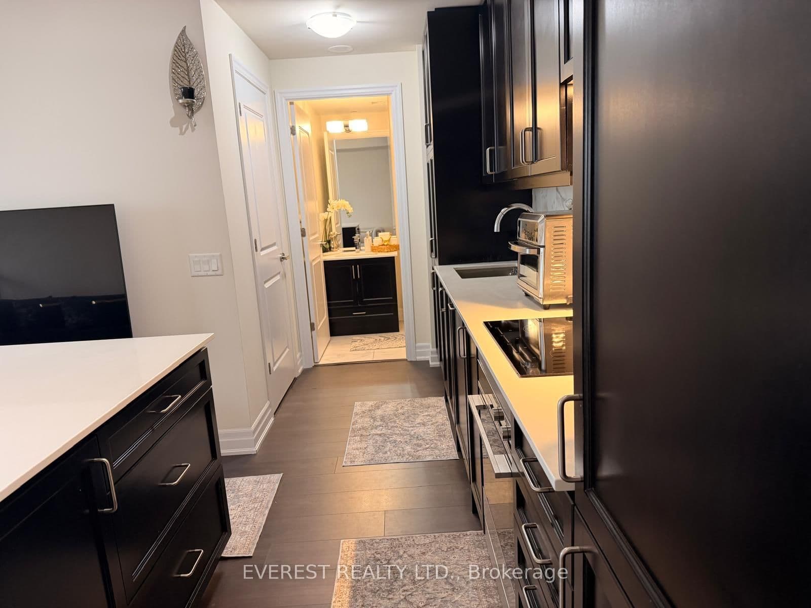 9075 Jane Street, Unit 1706 thumbnail 2
