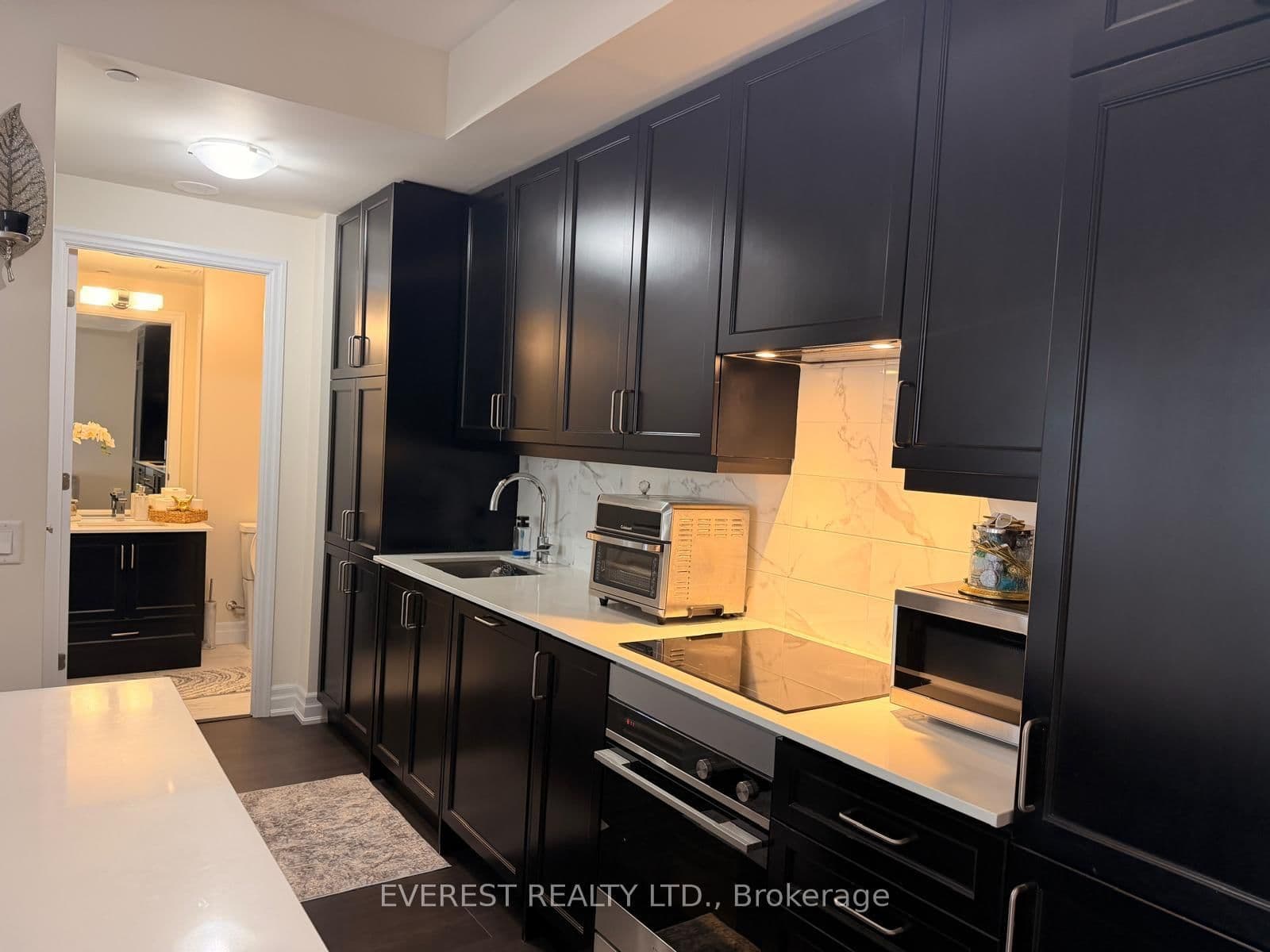 9075 Jane Street, Unit 1706 thumbnail 5