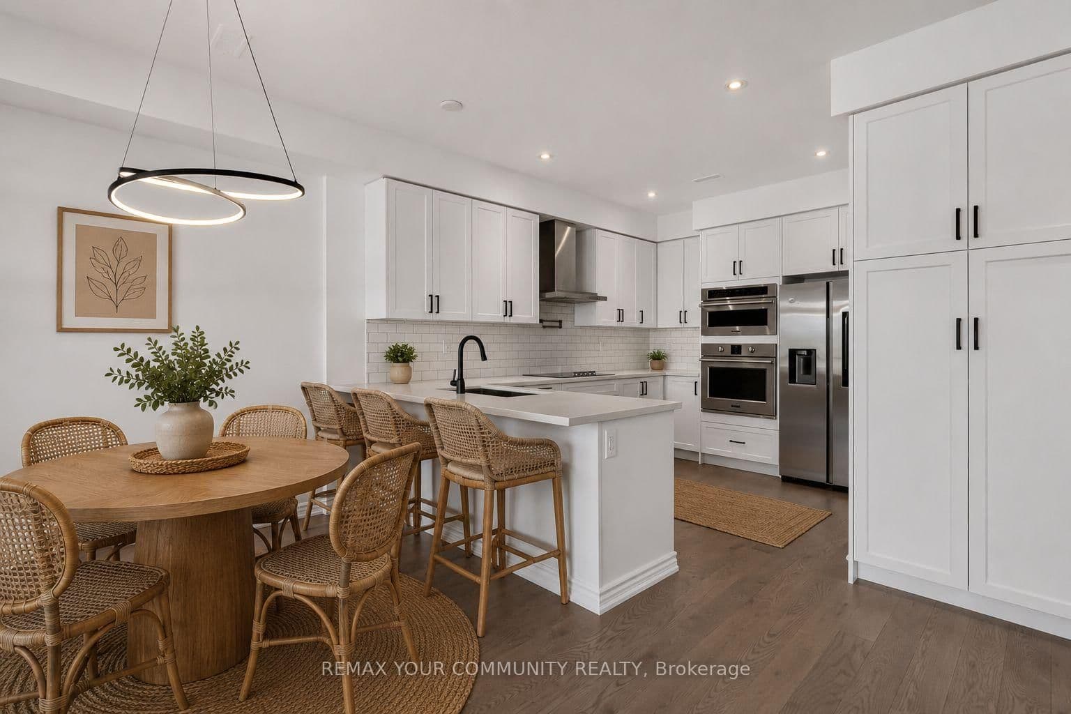 92 Holyrood Crescent thumbnail 7