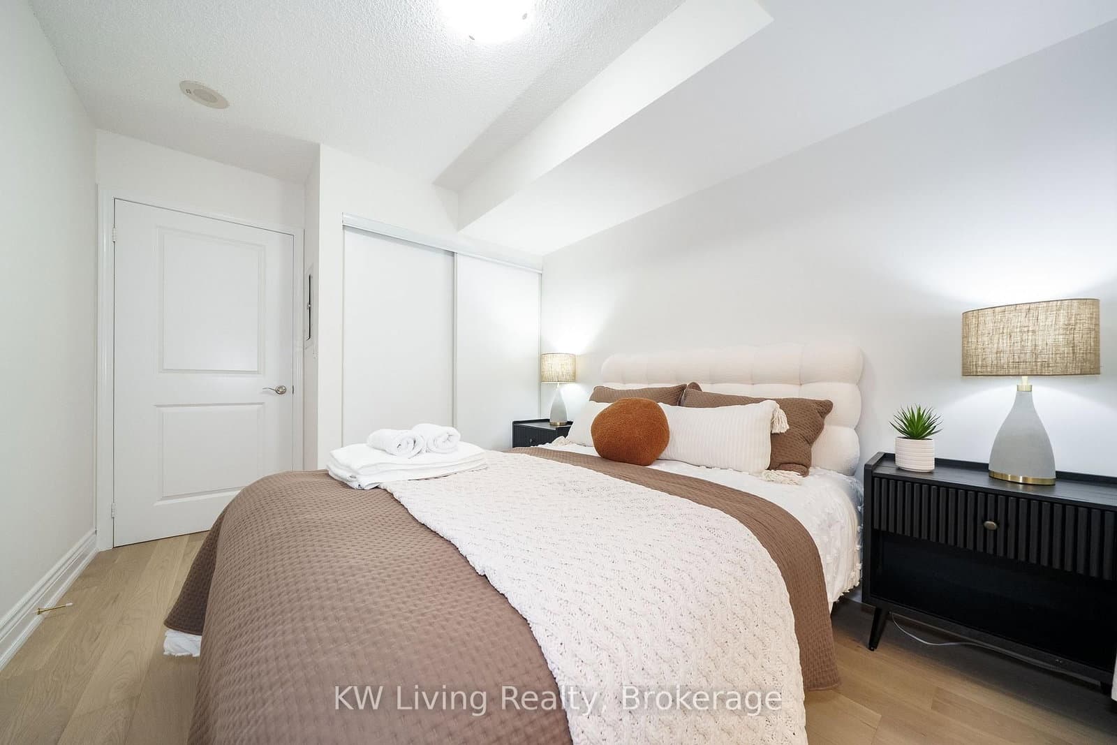18 HARDING Boulevard, Unit 905 thumbnail 26