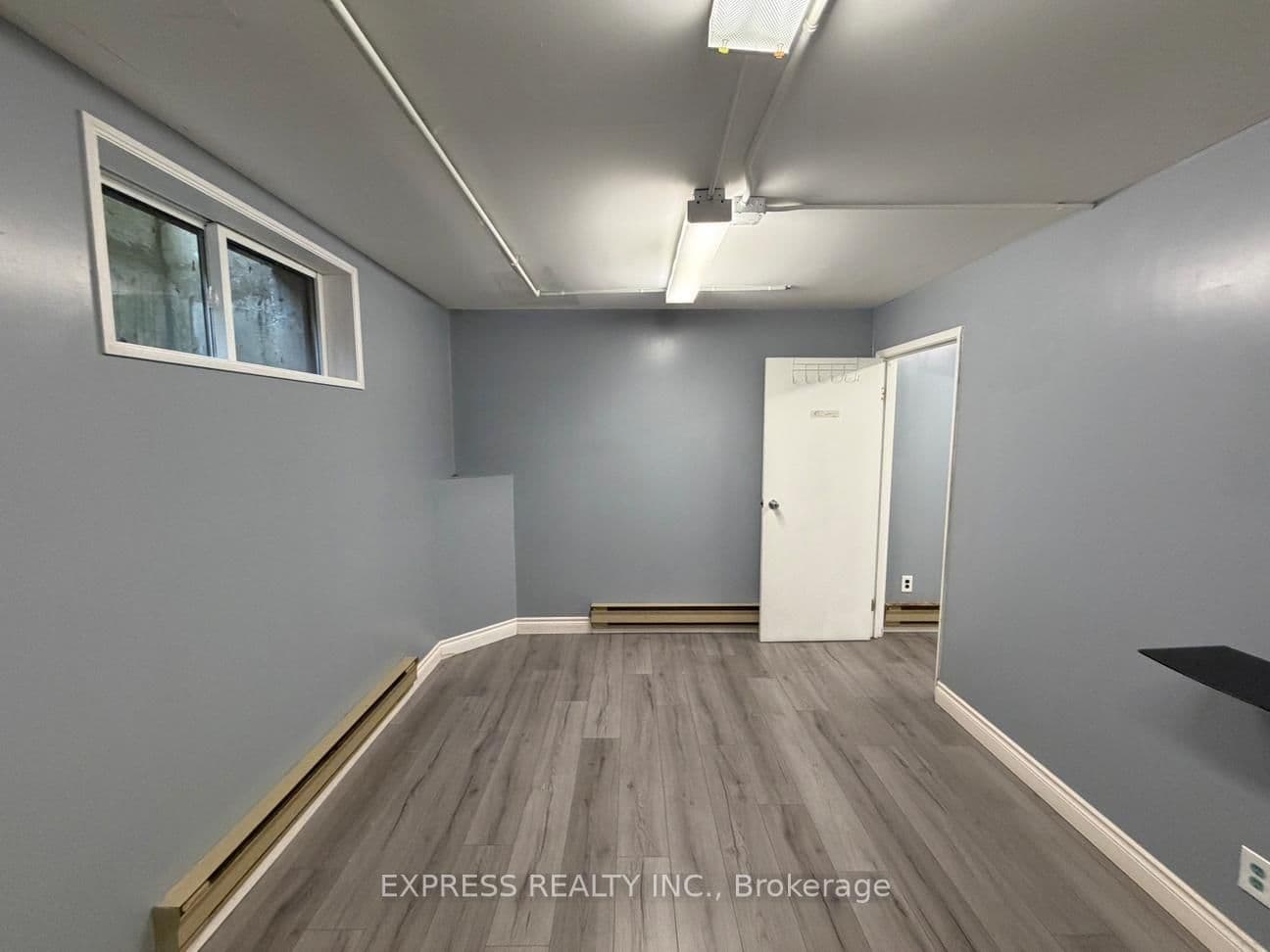 8300 Yonge Street, Unit Bsmt thumbnail 12