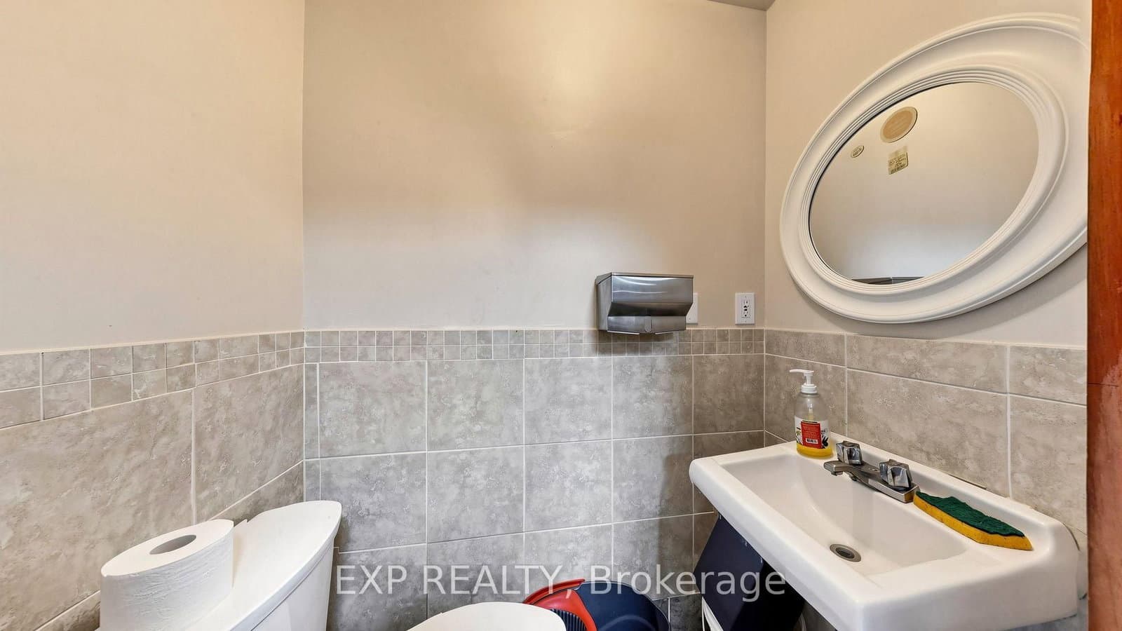 12960 Yonge Street, Unit 7 & 8 thumbnail 13