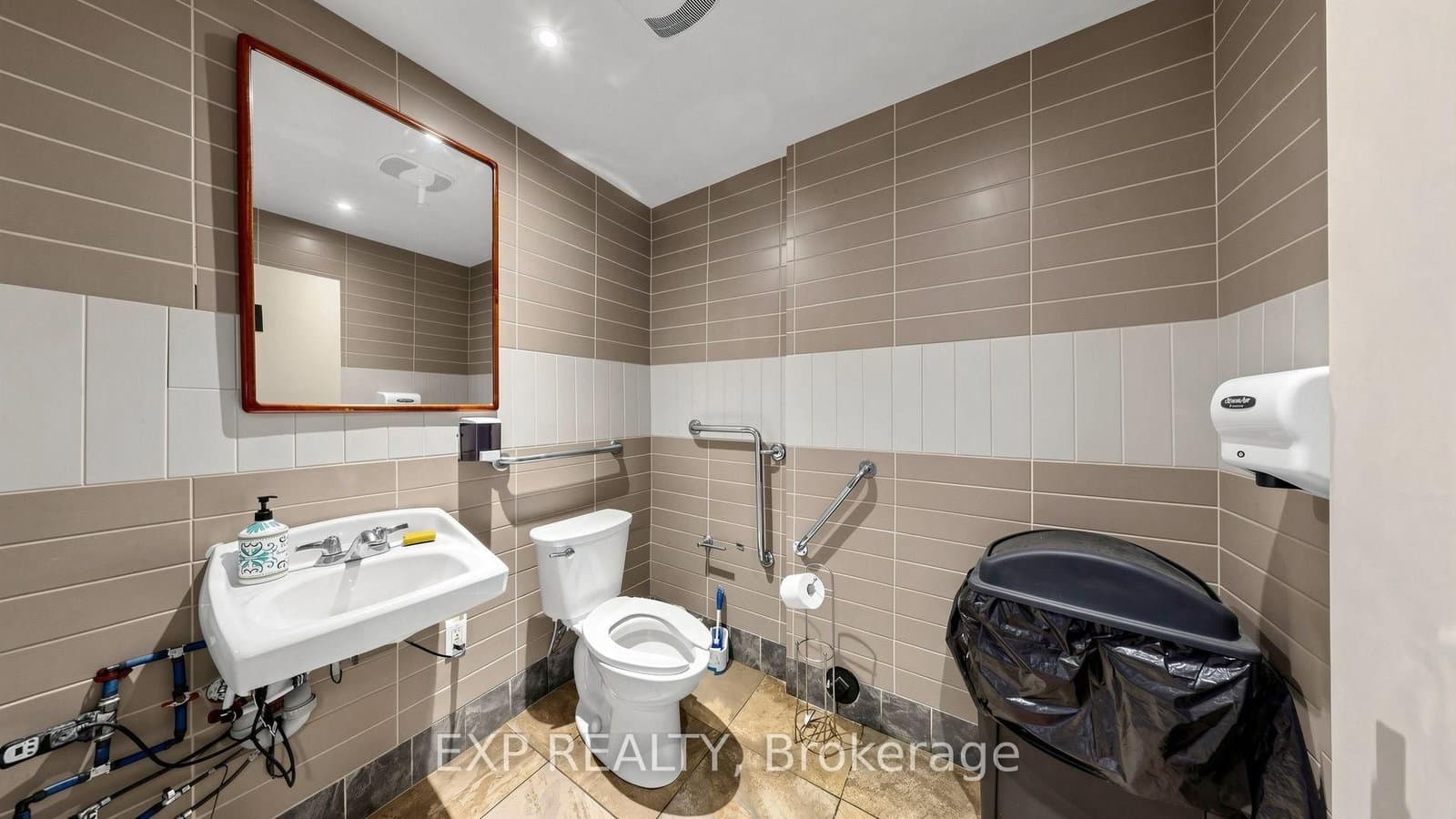 12960 Yonge Street, Unit 7 & 8 thumbnail 22