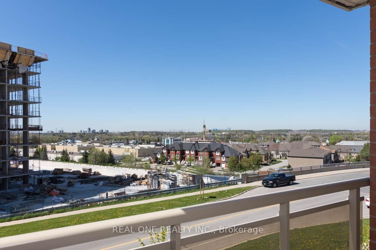 75 King William Crescent, Unit 605 thumbnail 11