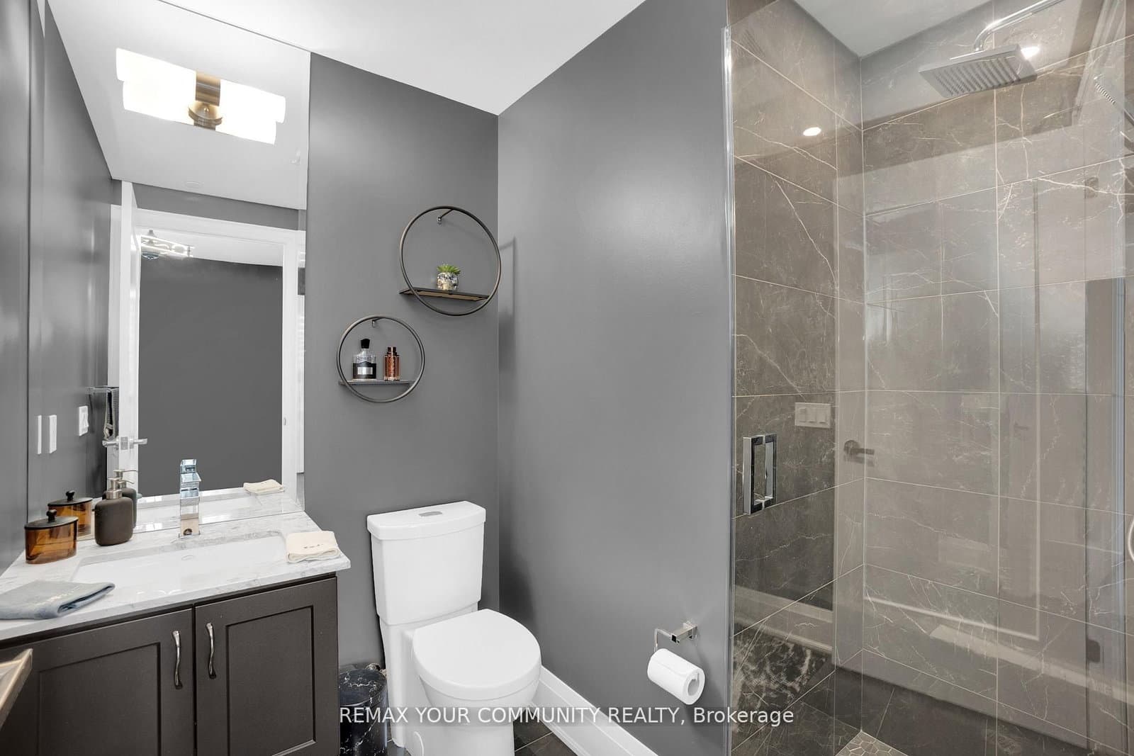 9085 Jane Street, Unit 523 thumbnail 16