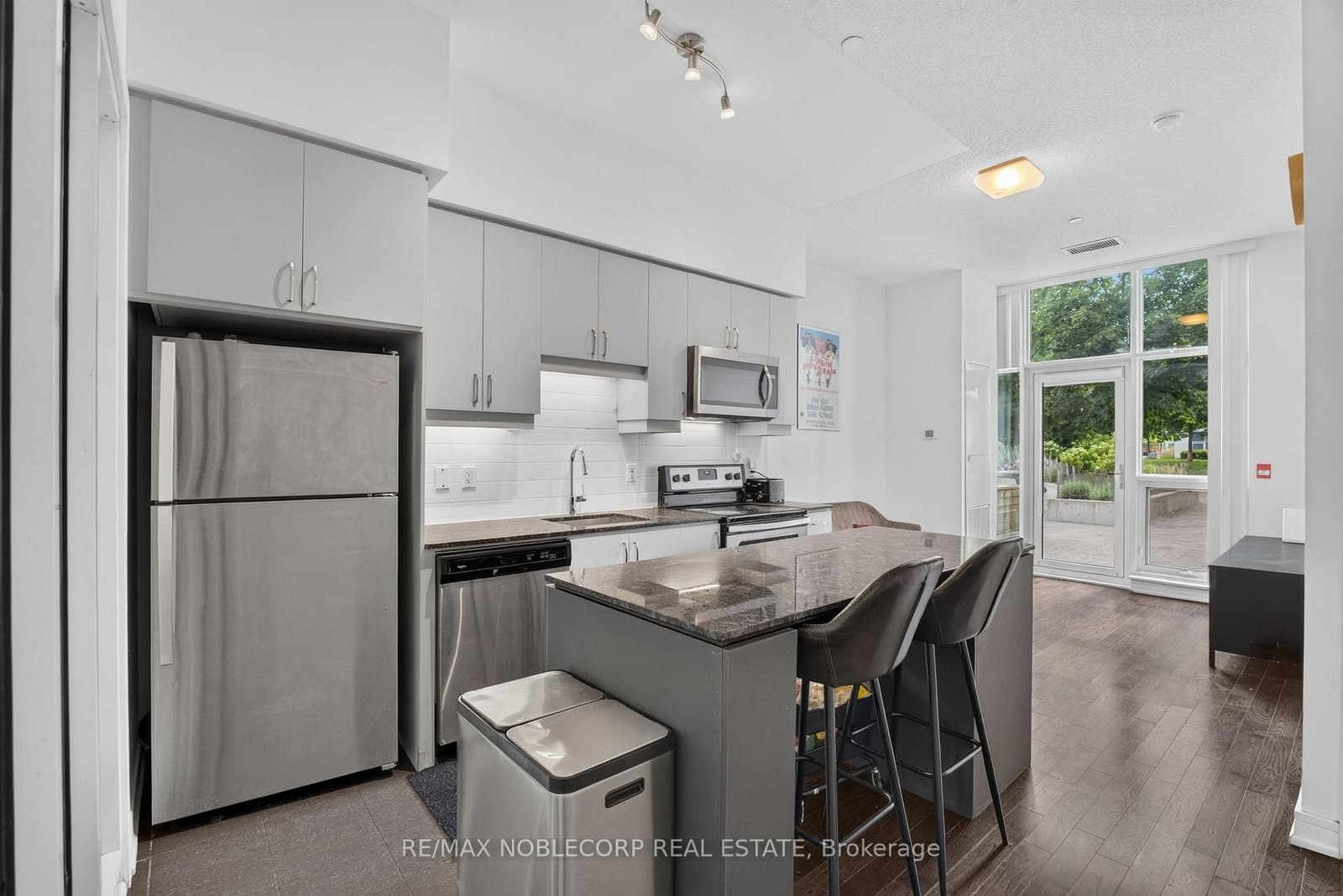 9199 Yonge Street N, Unit 102SE thumbnail 11