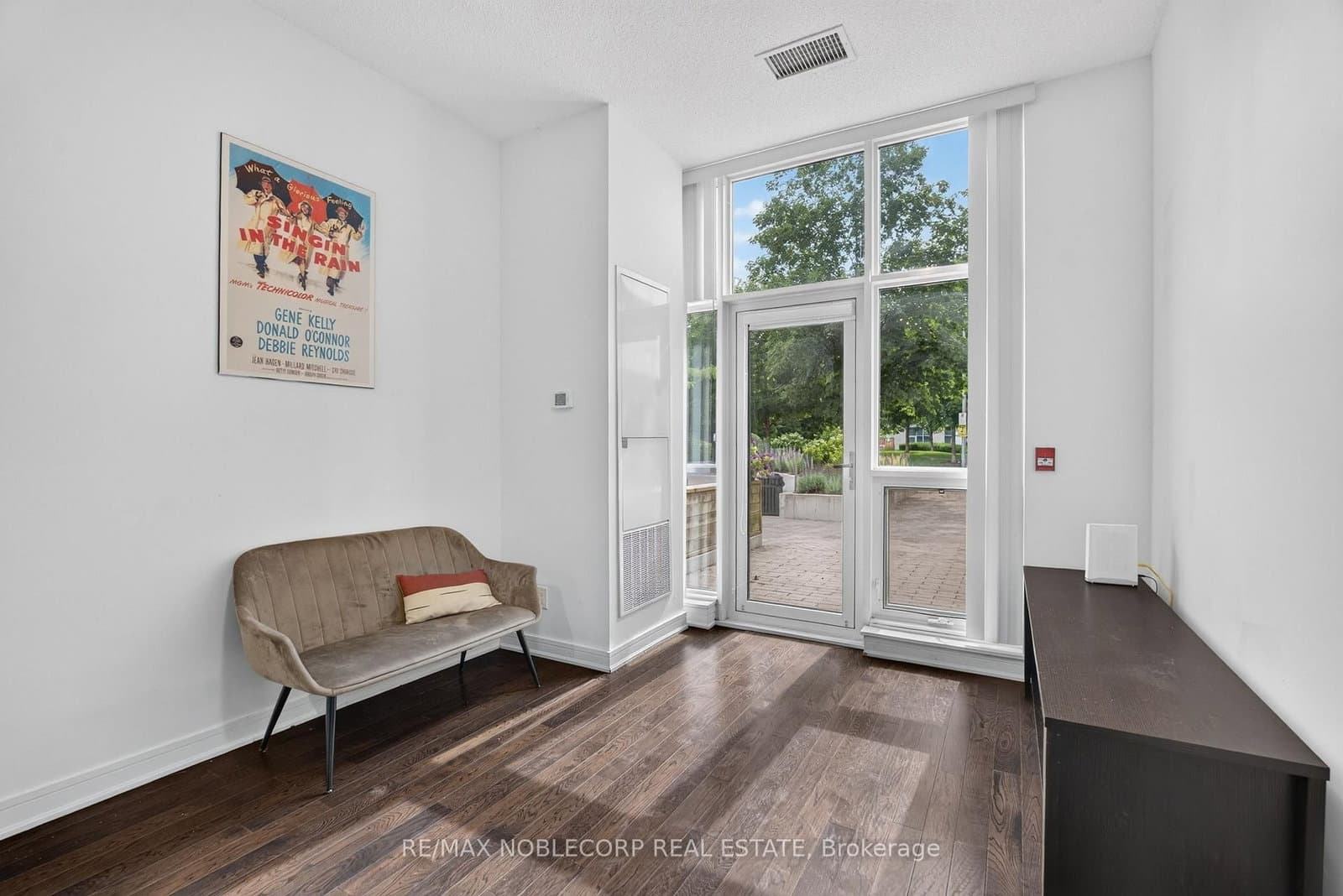 9199 Yonge Street N, Unit 102SE thumbnail 13