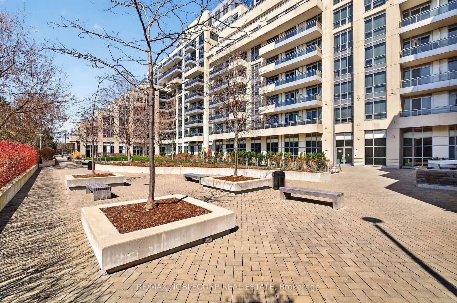 9199 Yonge Street N, Unit 102SE thumbnail 30