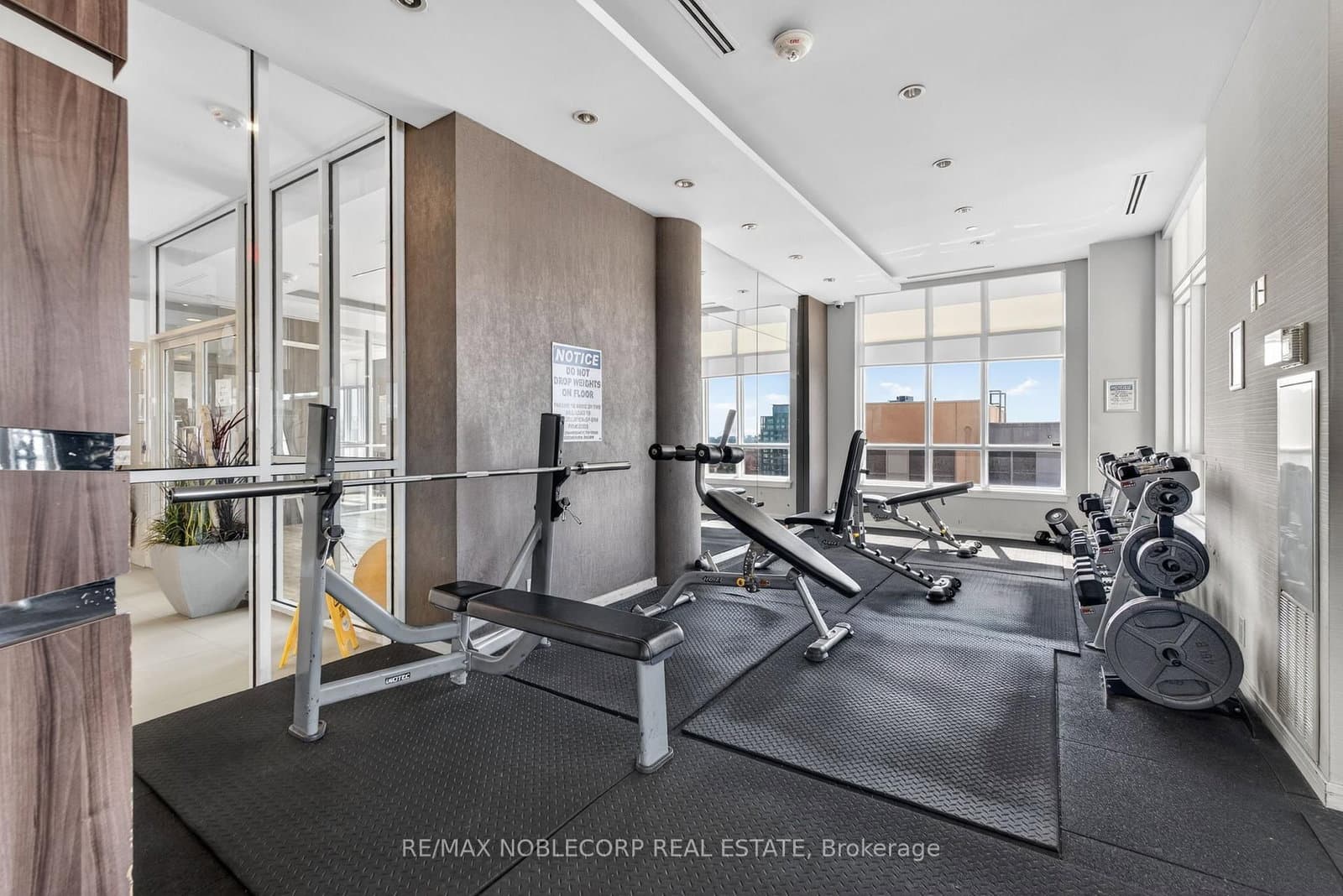 9199 Yonge Street N, Unit 102SE thumbnail 36