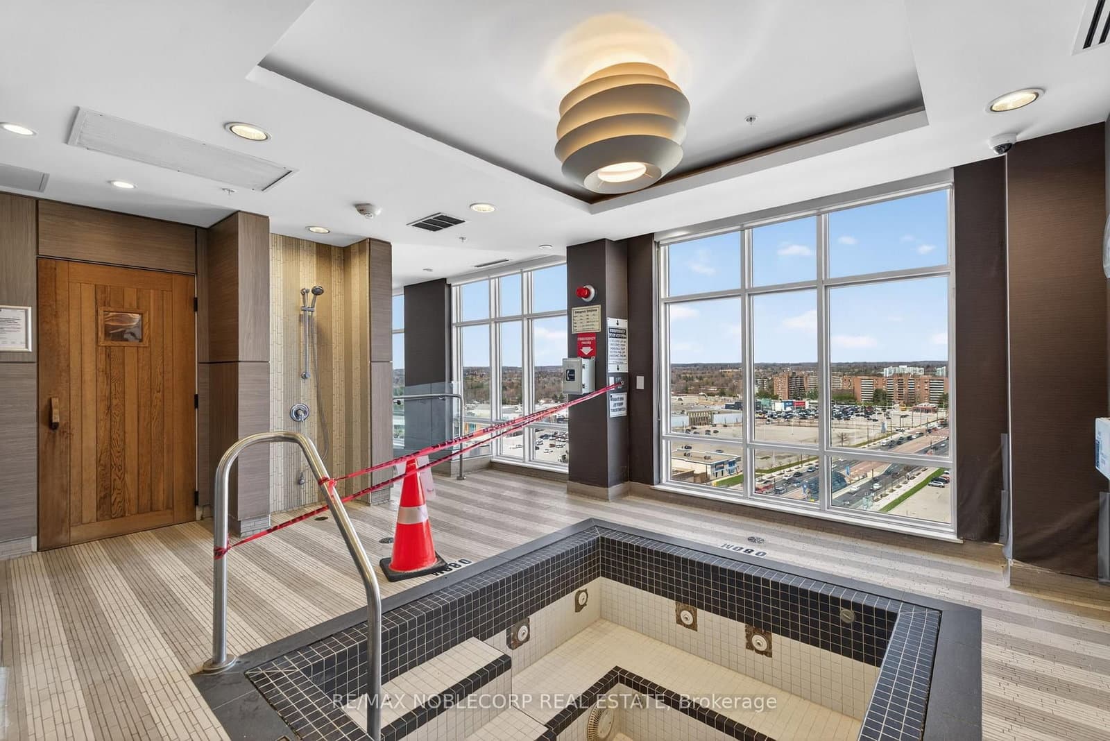 9199 Yonge Street N, Unit 102SE thumbnail 38