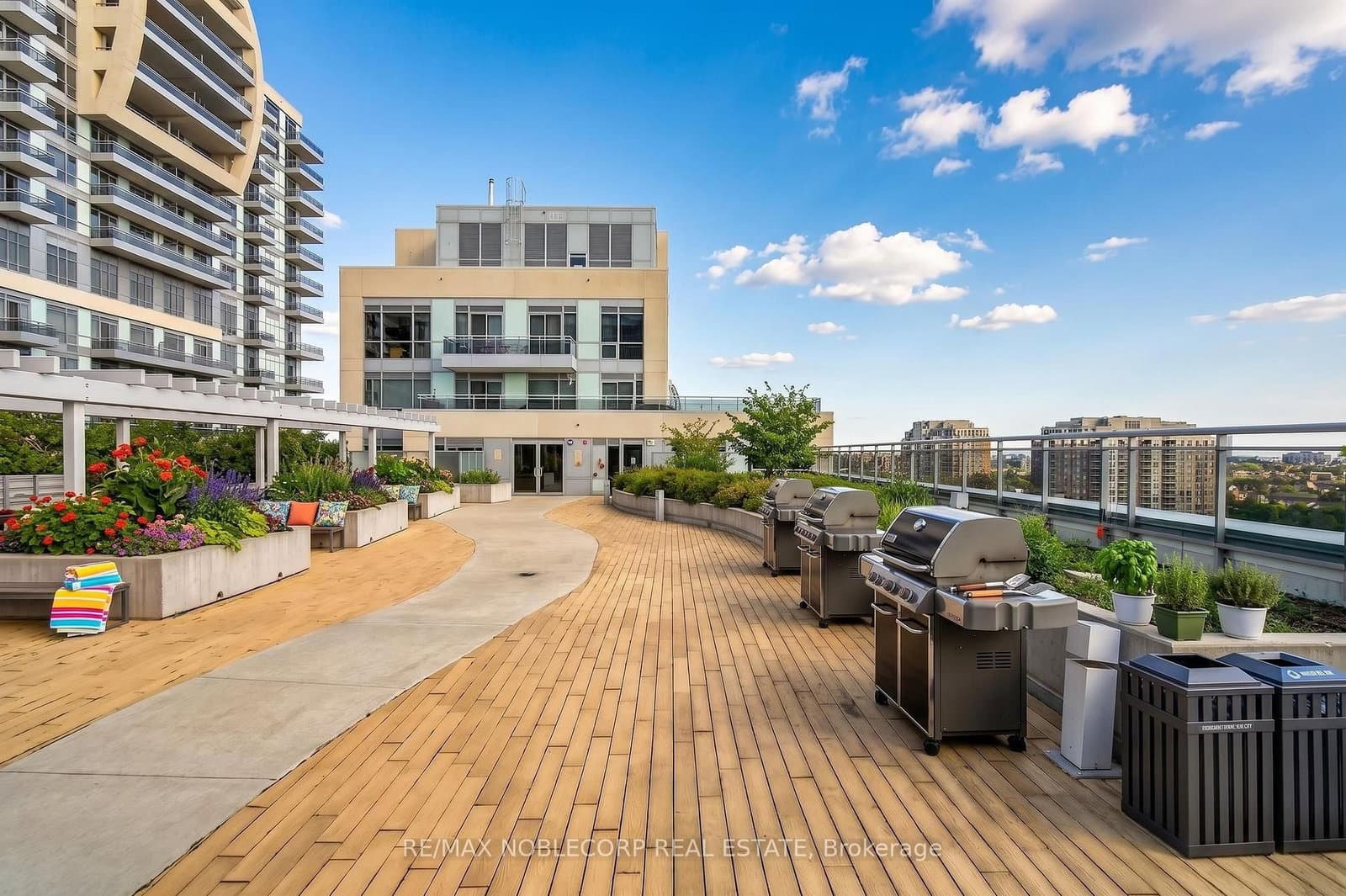 9199 Yonge Street N, Unit 102SE thumbnail 41