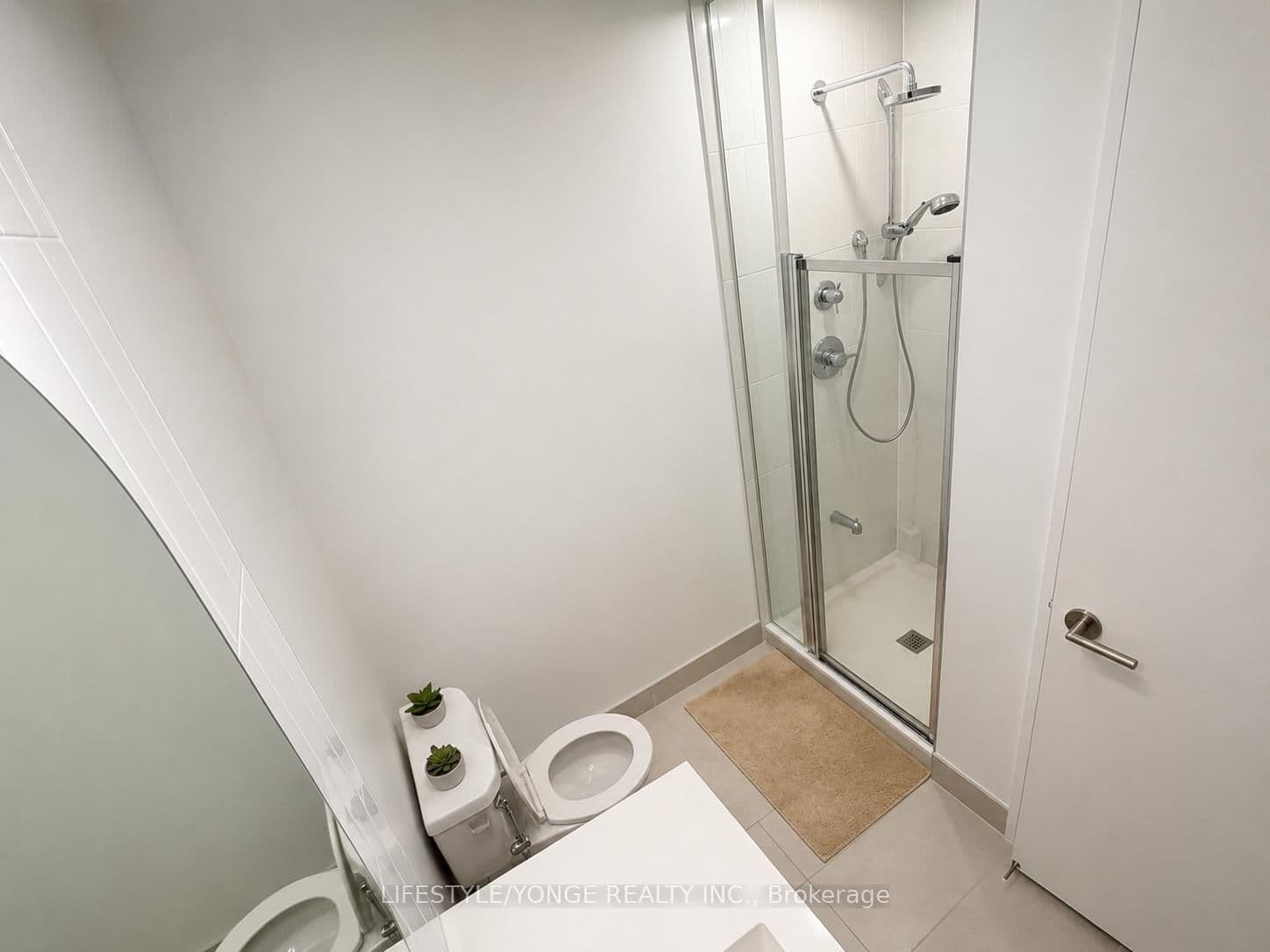 7950 Bathurst Street, Unit B-2403 thumbnail 6