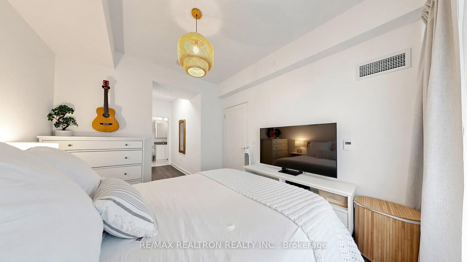 100 Eagle Rock Way, Unit 216 thumbnail 17