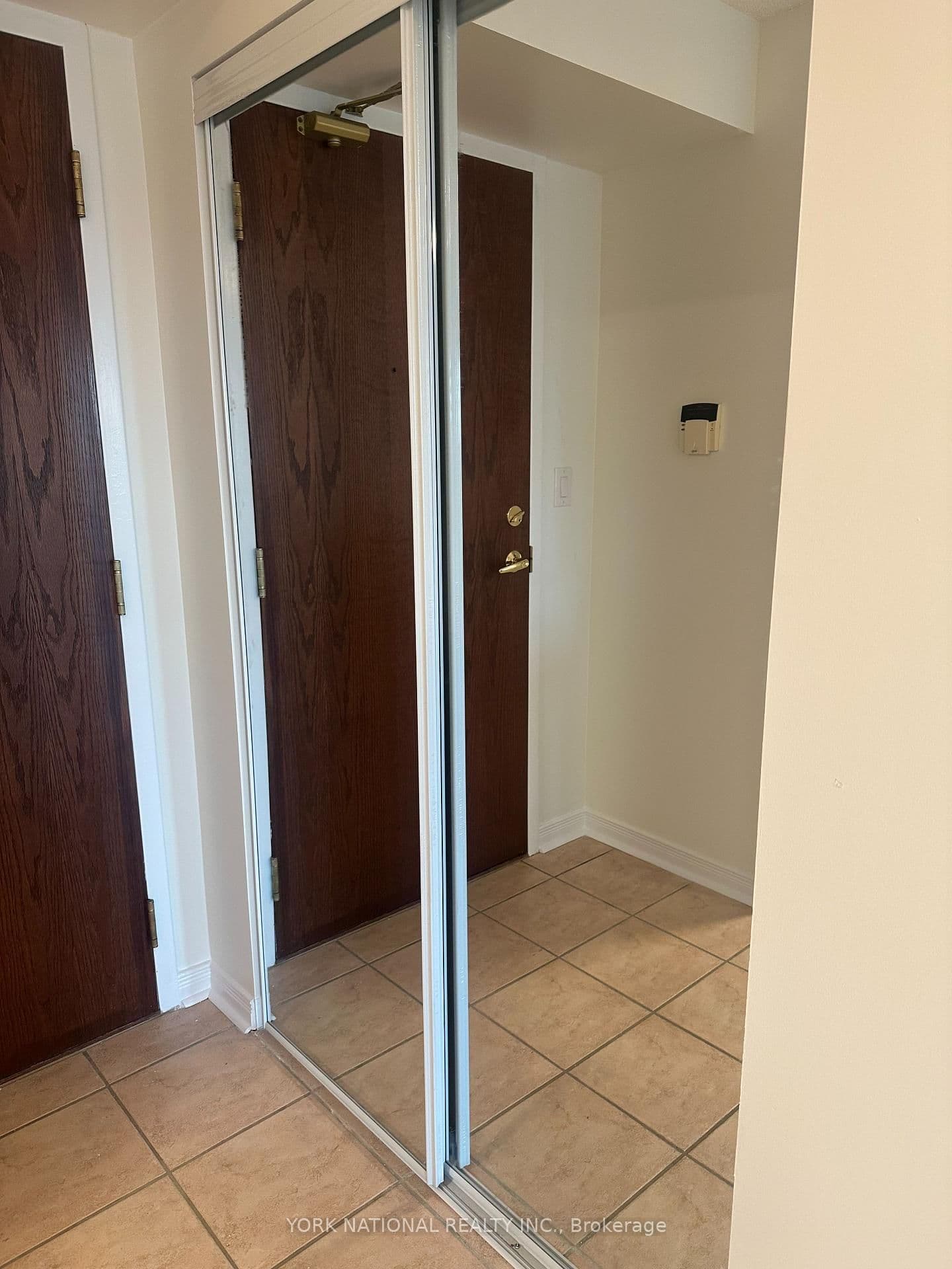 39 Oneida Crescent, Unit 408 thumbnail 11