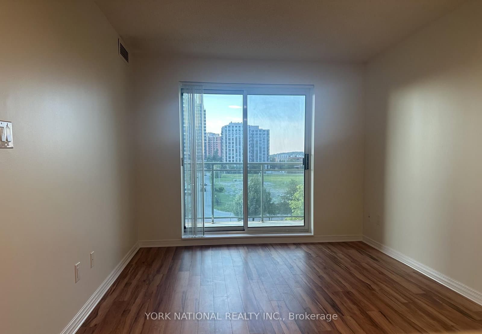 39 Oneida Crescent, Unit 408 thumbnail 9