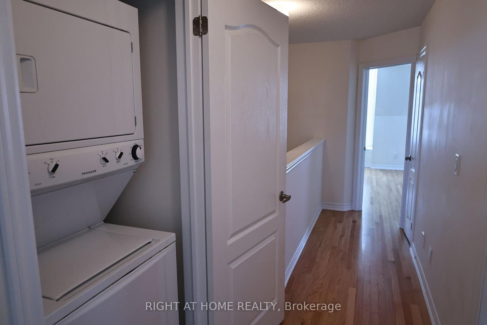 10971 Woodbine Avenue thumbnail 22