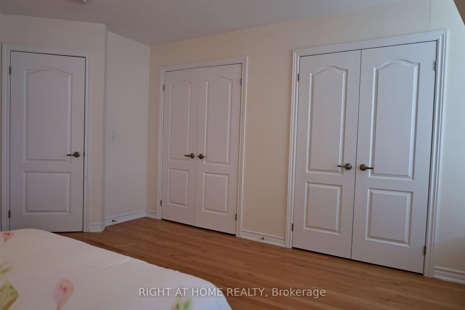10971 Woodbine Avenue thumbnail 4