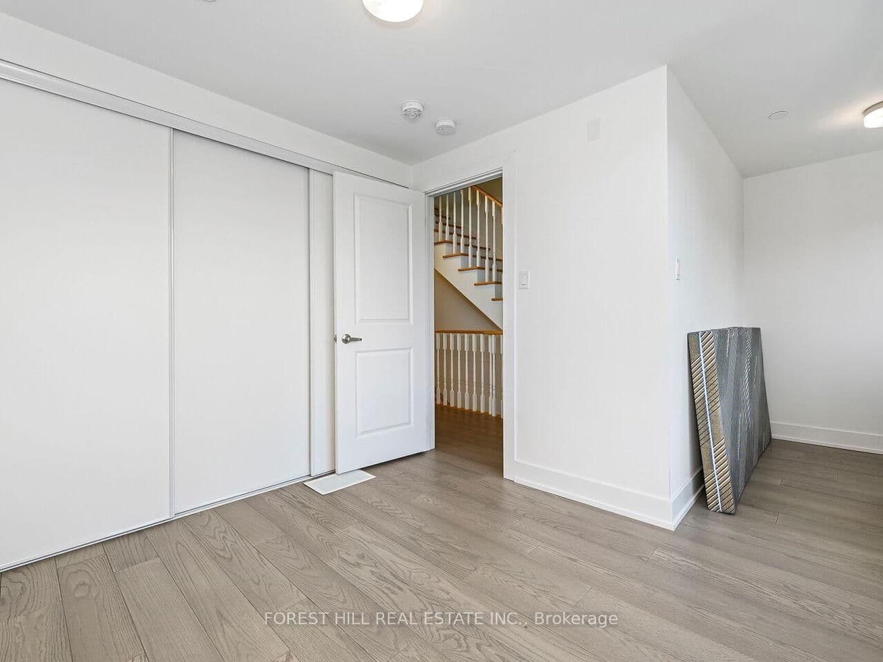 1 Hartman Avenue, Unit 5 thumbnail 16