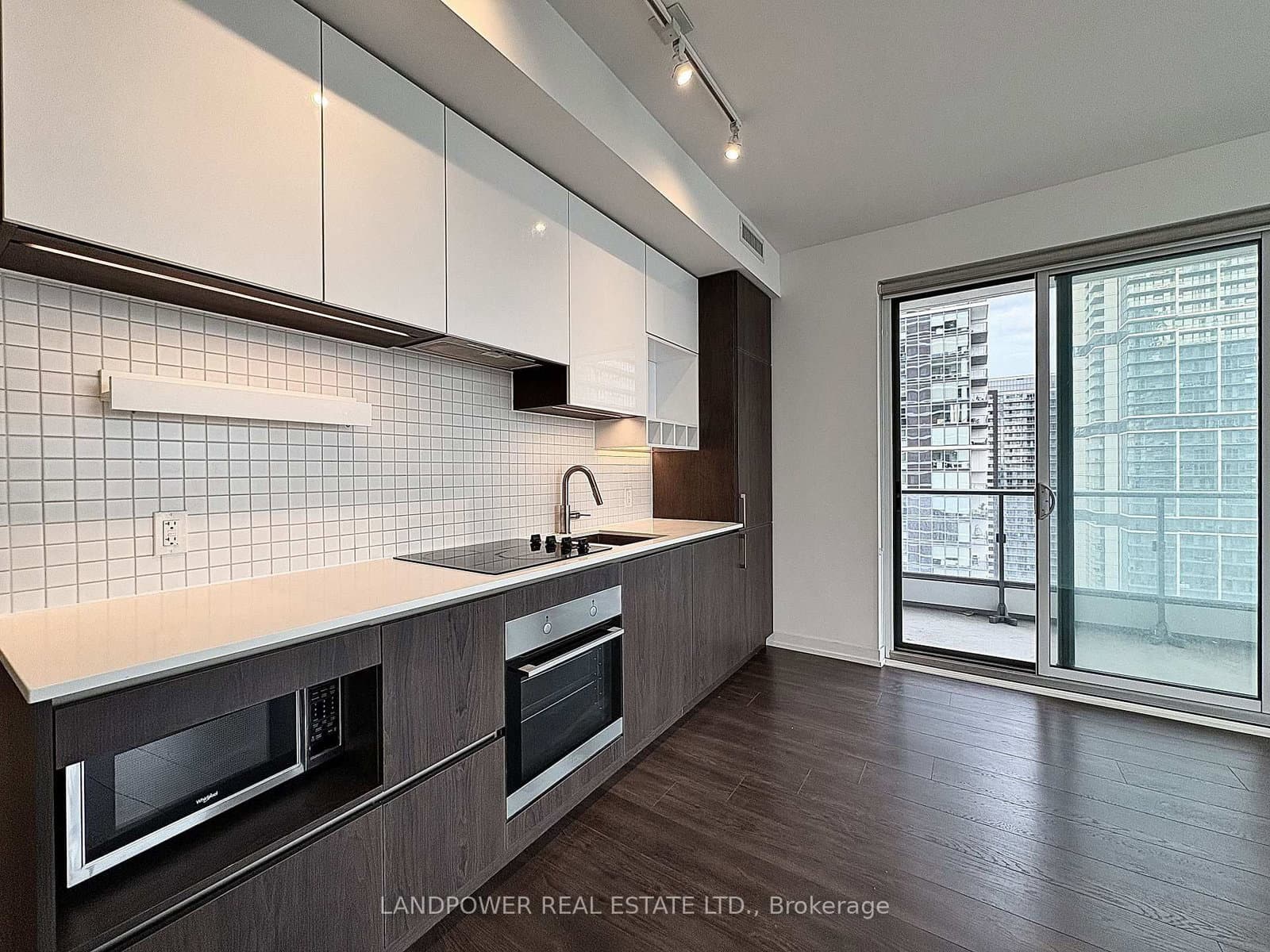 #3006 - 950 Portage Parkway