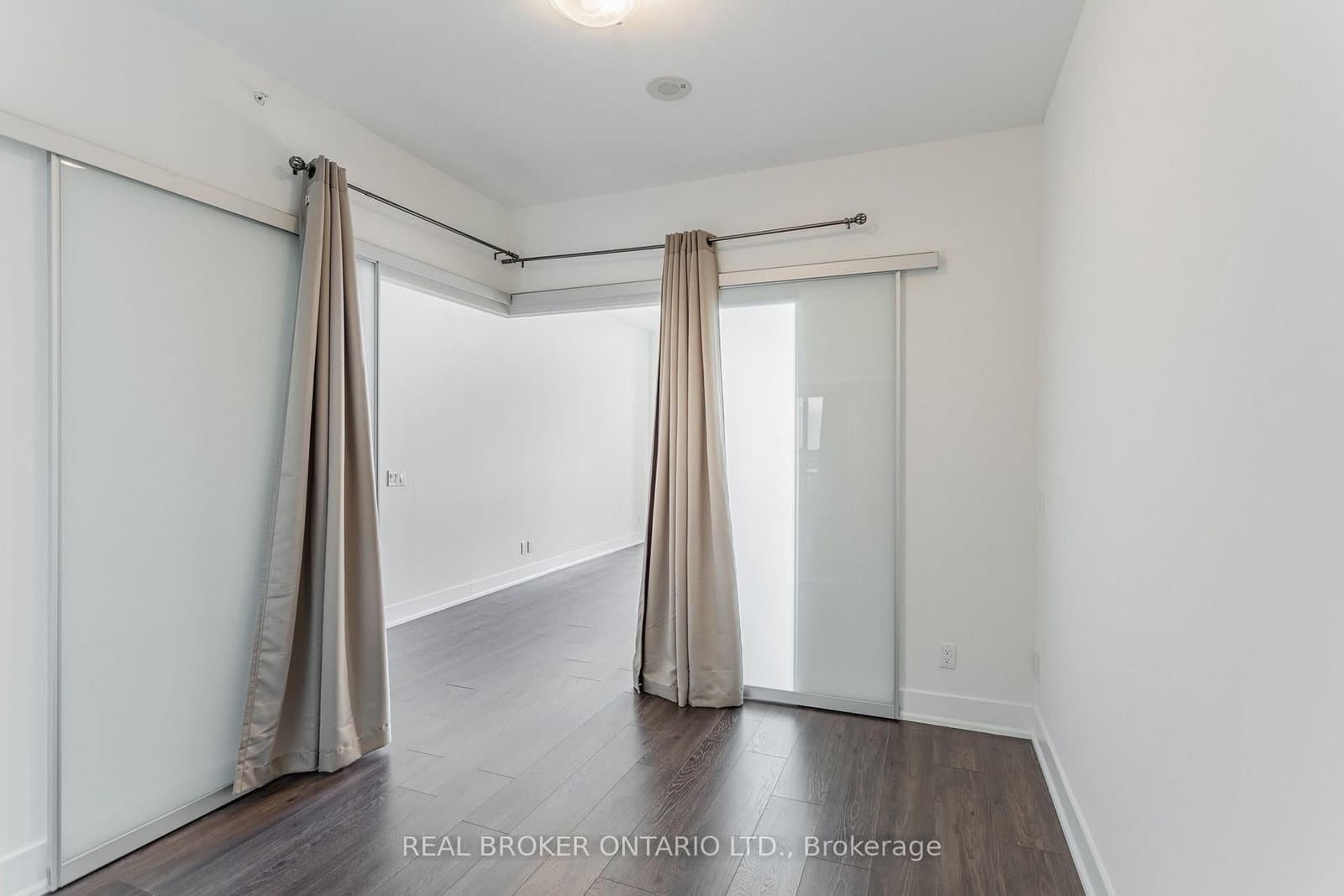 180 Enterprise Boulevard, Unit 610 thumbnail 17