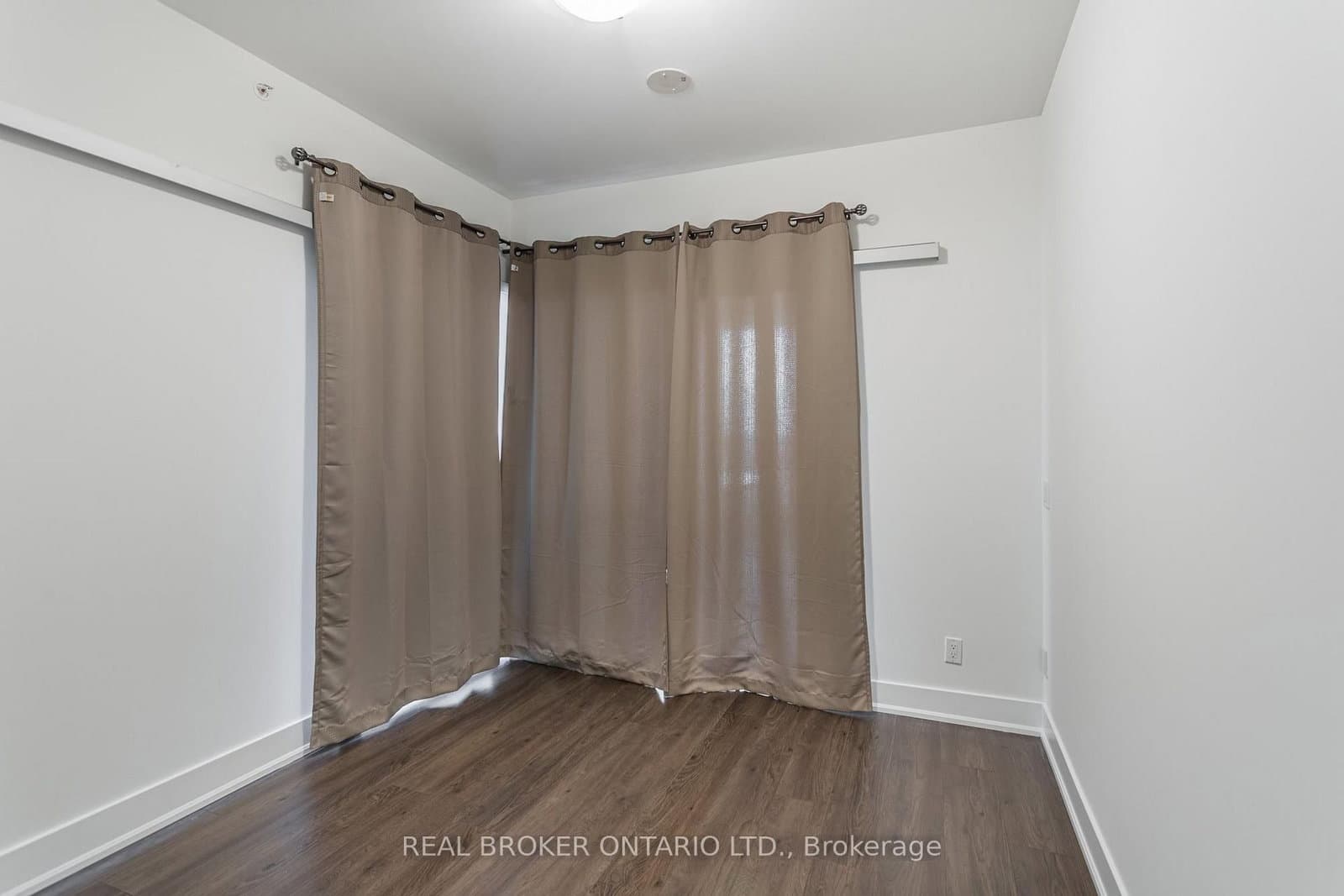180 Enterprise Boulevard, Unit 610 thumbnail 19