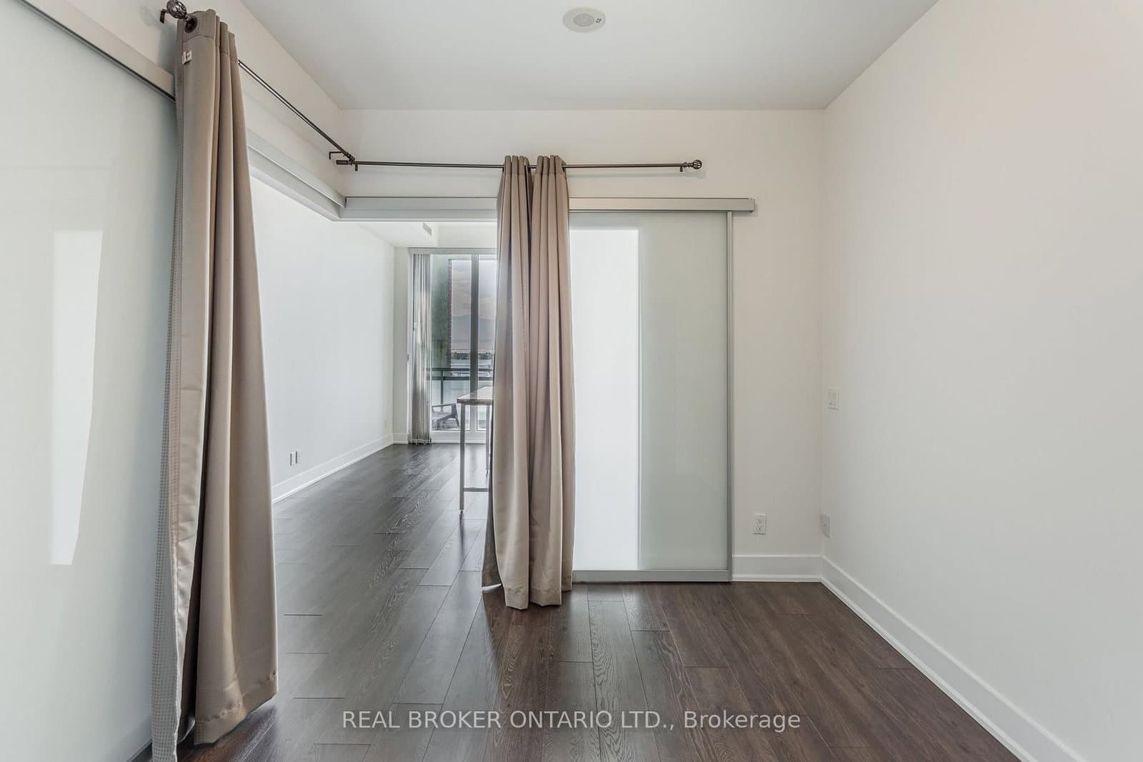 180 Enterprise Boulevard, Unit 610 thumbnail 20