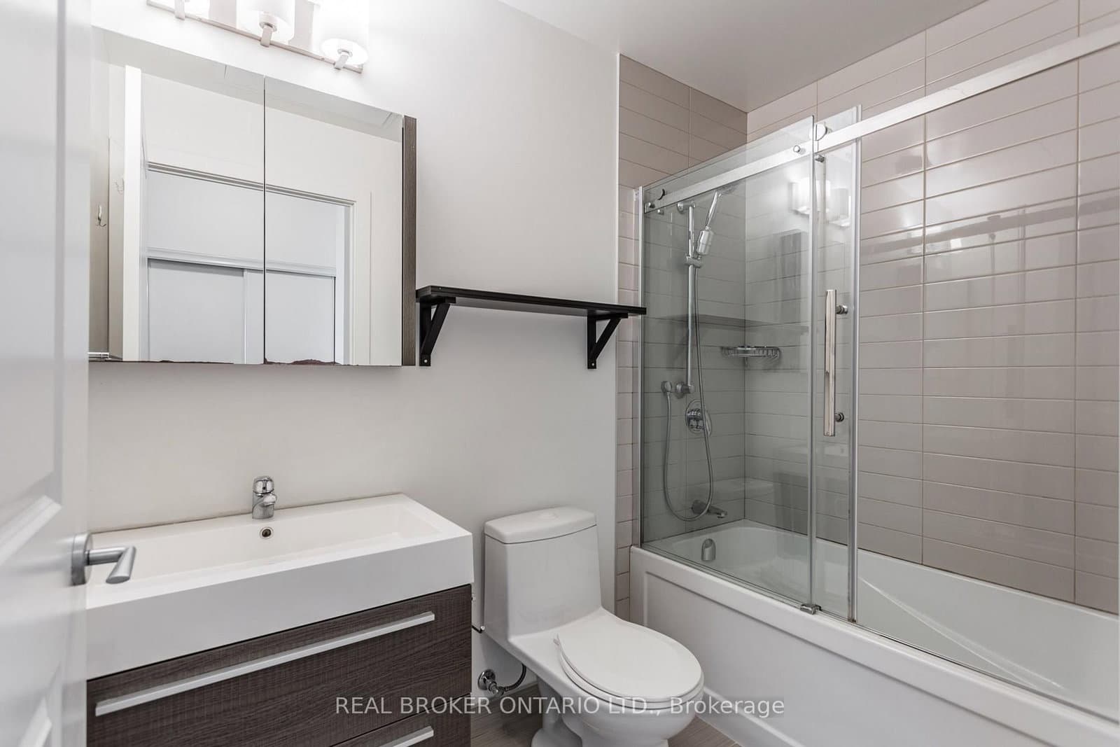 180 Enterprise Boulevard, Unit 610 thumbnail 23