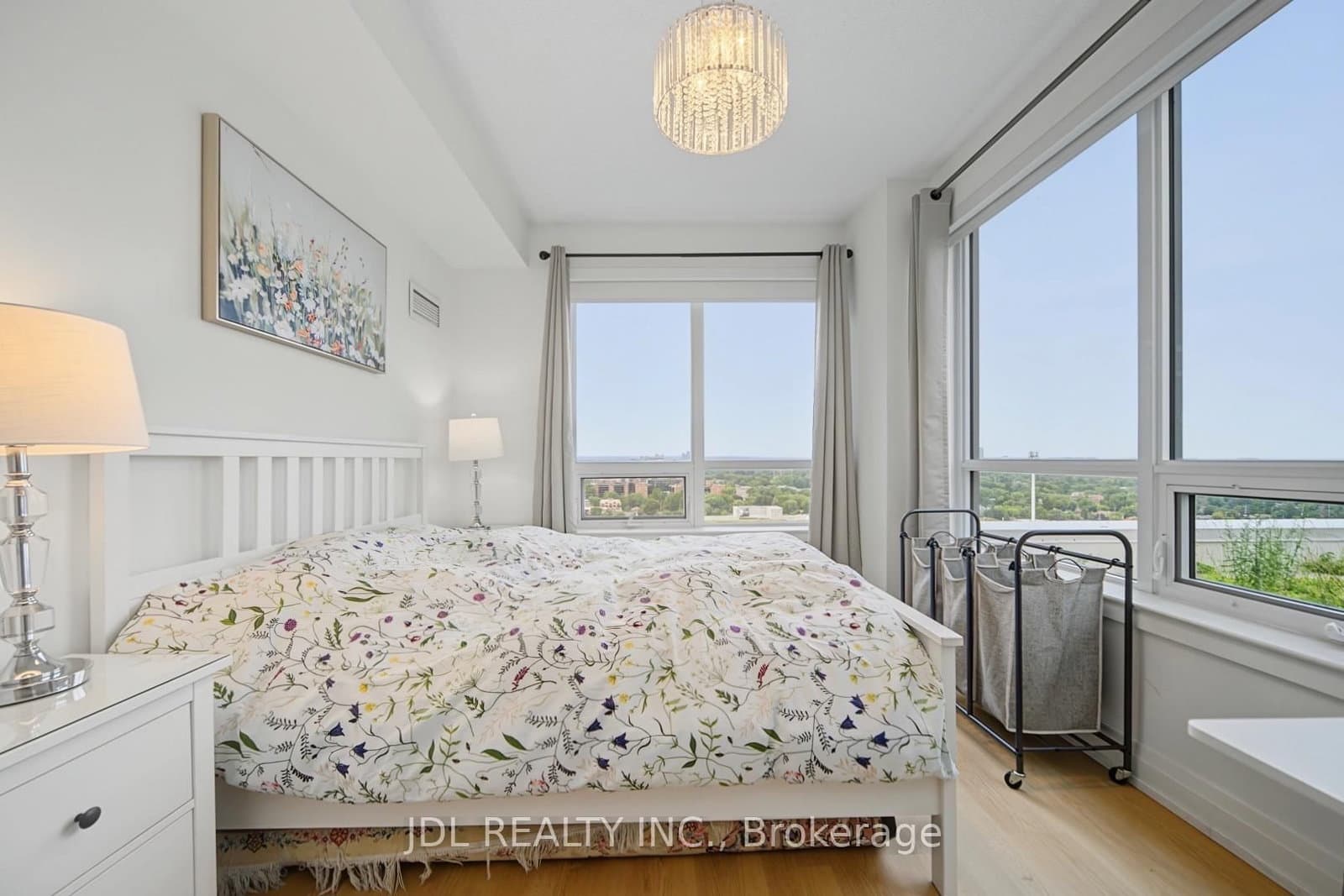 7165 Yonge Street, Unit 902 thumbnail 23