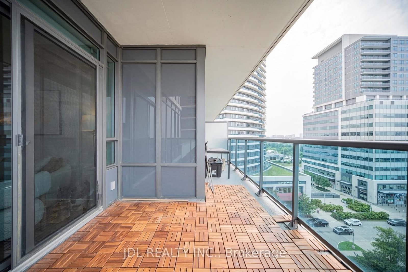7165 Yonge Street, Unit 902 thumbnail 31