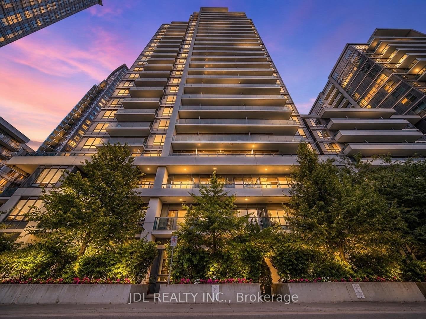 7165 Yonge Street, Unit 902 thumbnail 40