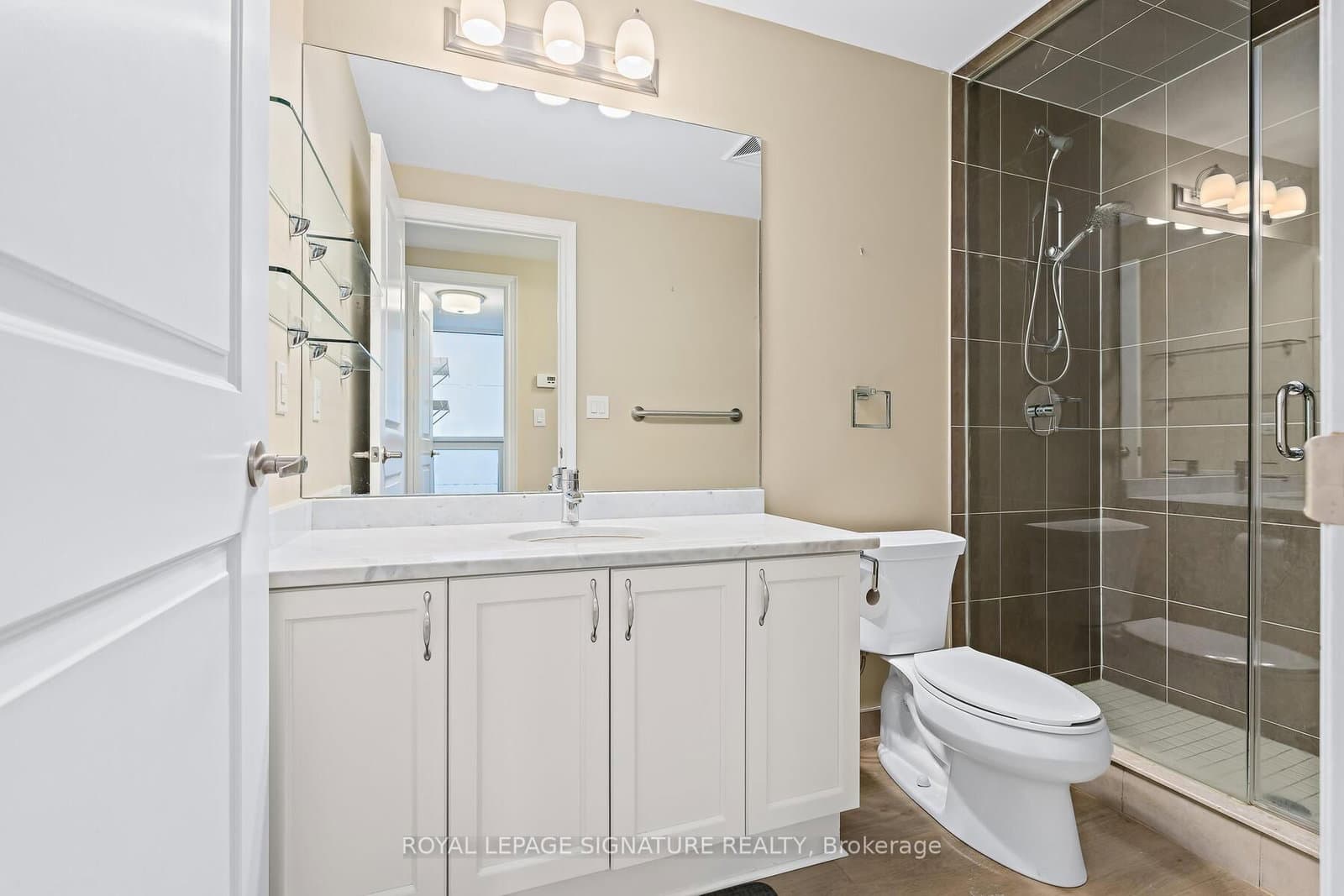 2396 Major Mackenzie Drive W, Unit 220 thumbnail 17