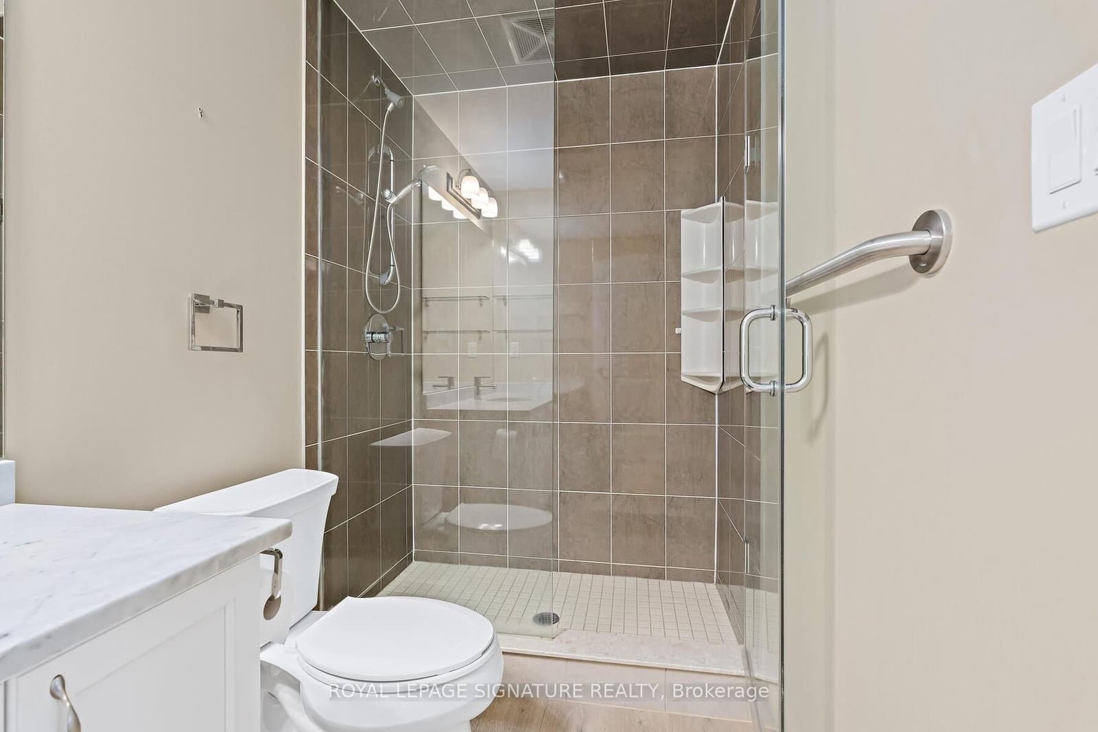 2396 Major Mackenzie Drive W, Unit 220 thumbnail 18
