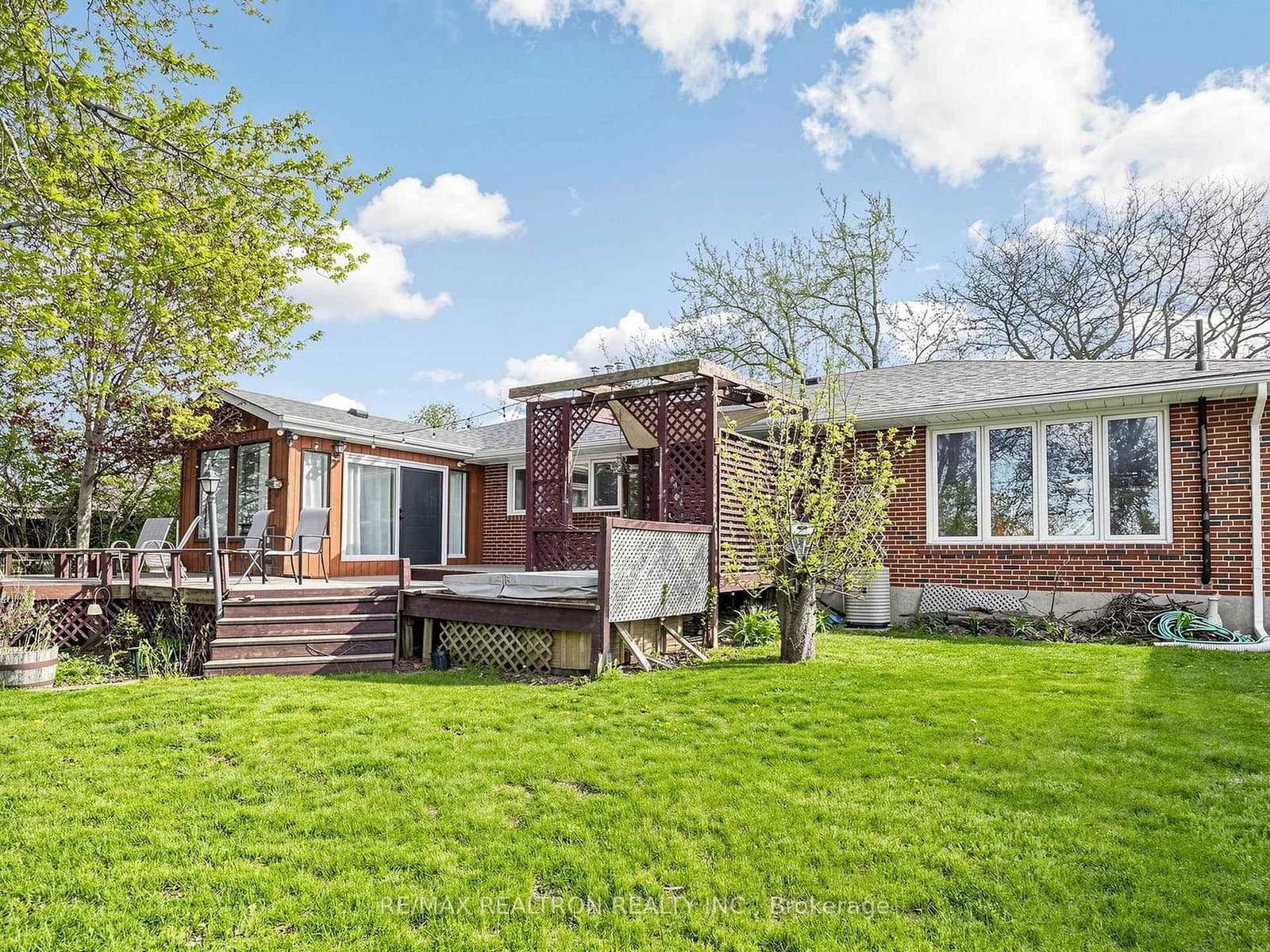 22 Longbridge Road thumbnail 33