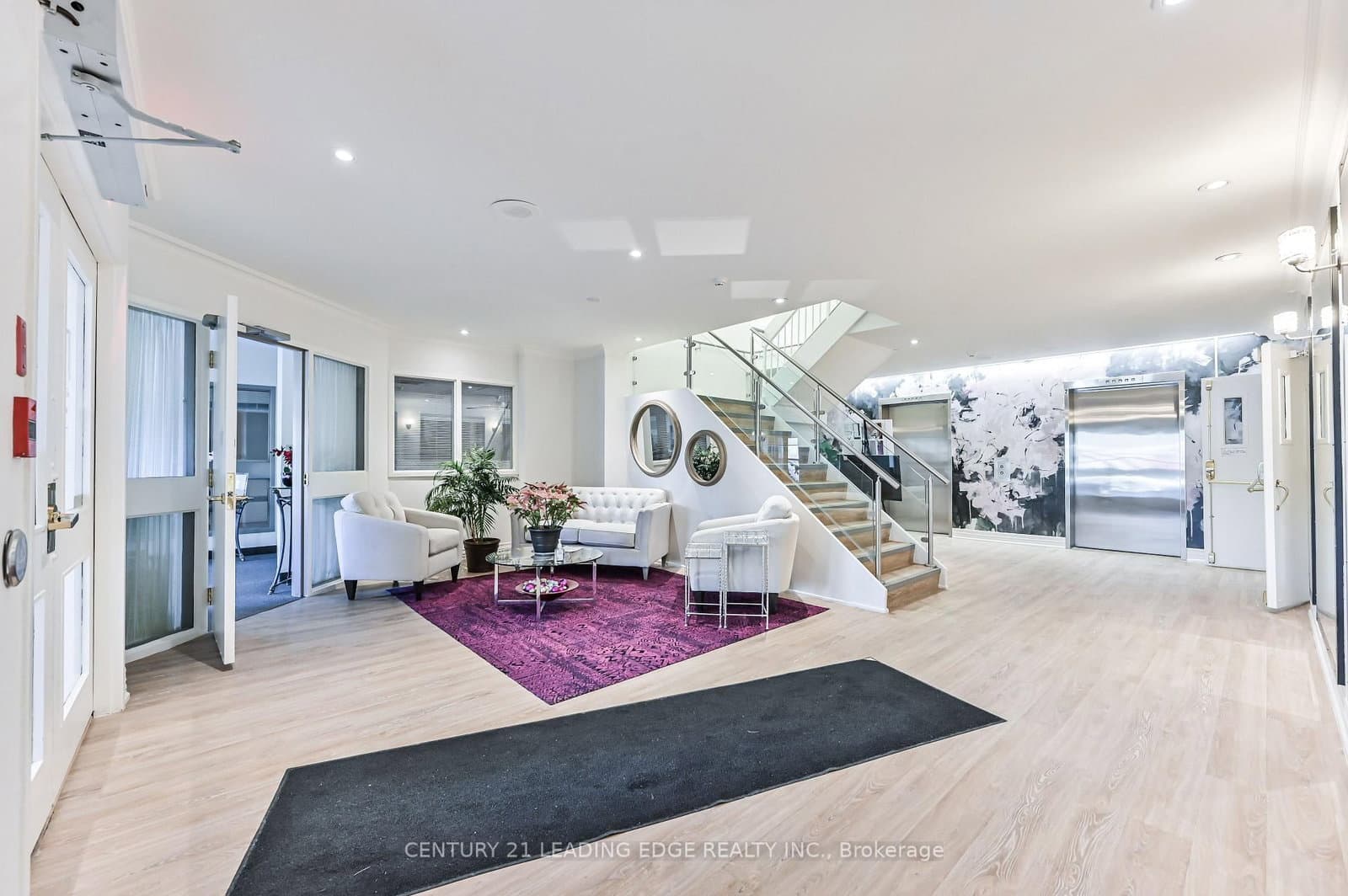 100 Anna Russell Way, Unit 103 thumbnail 27