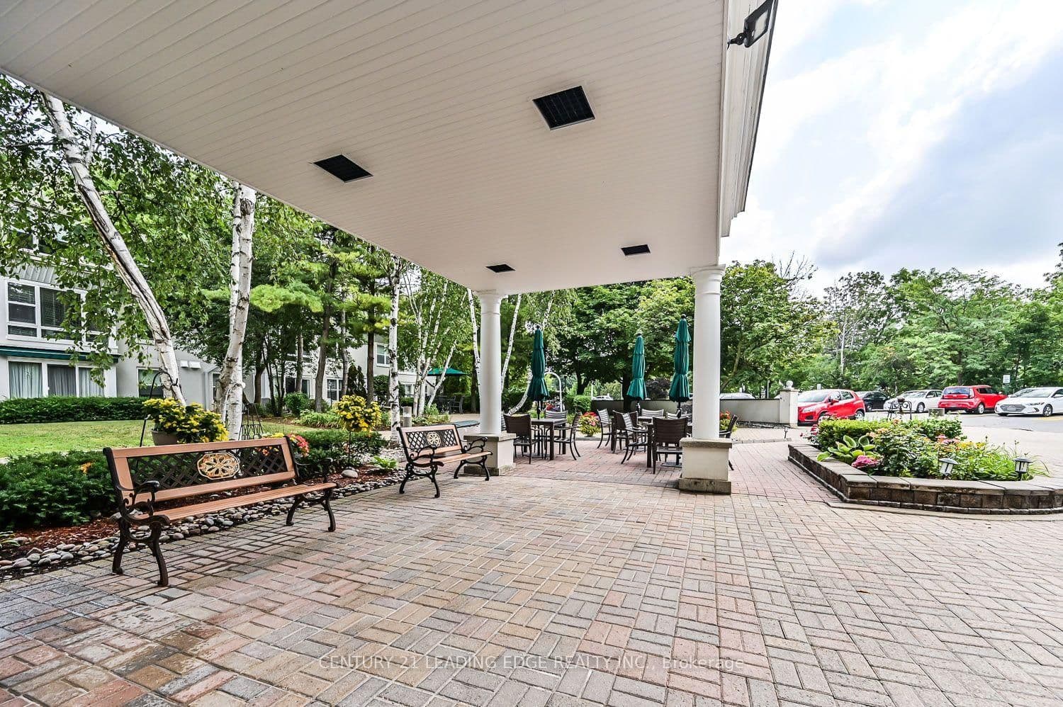 100 Anna Russell Way, Unit 103 thumbnail 3