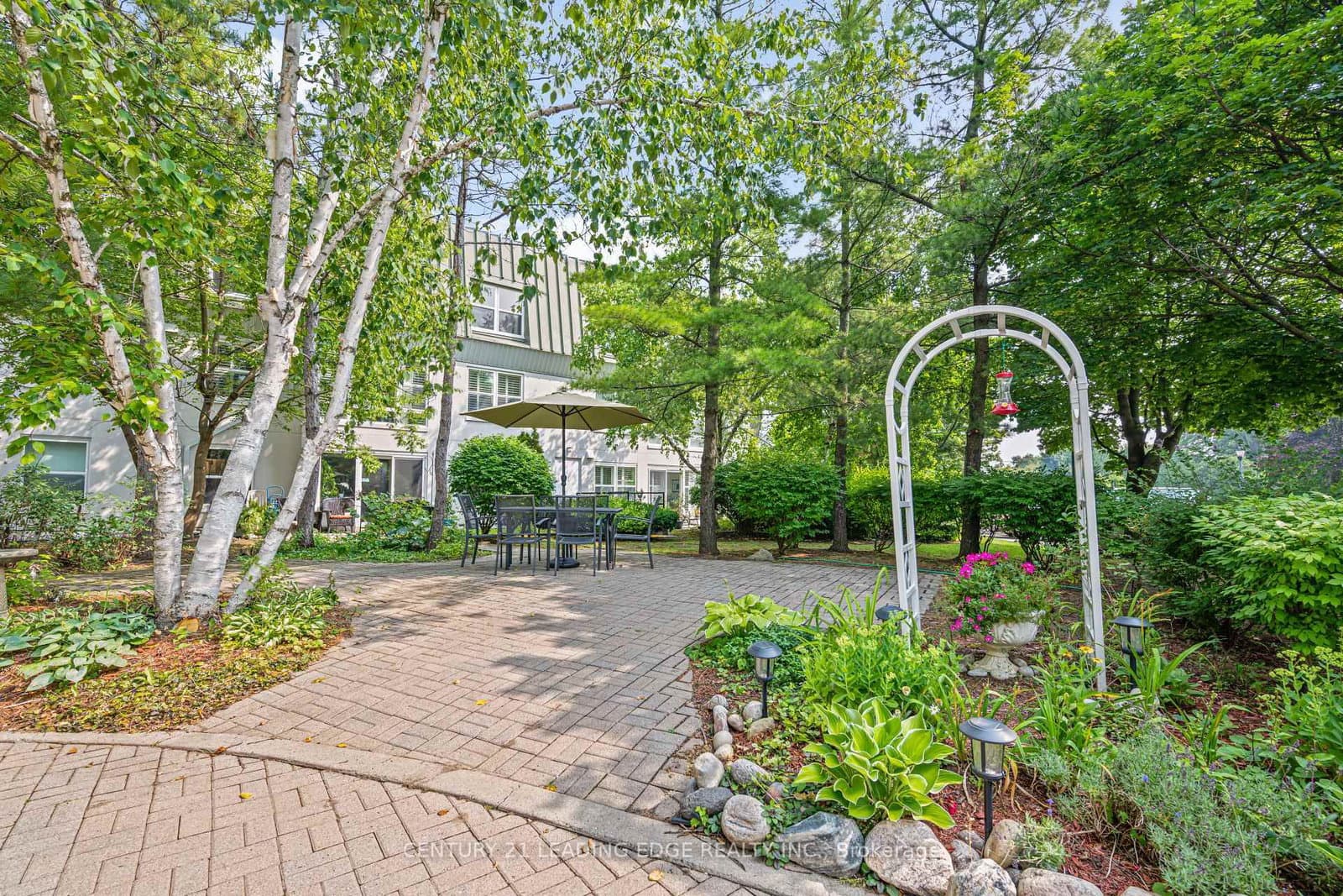 100 Anna Russell Way, Unit 103 thumbnail 30