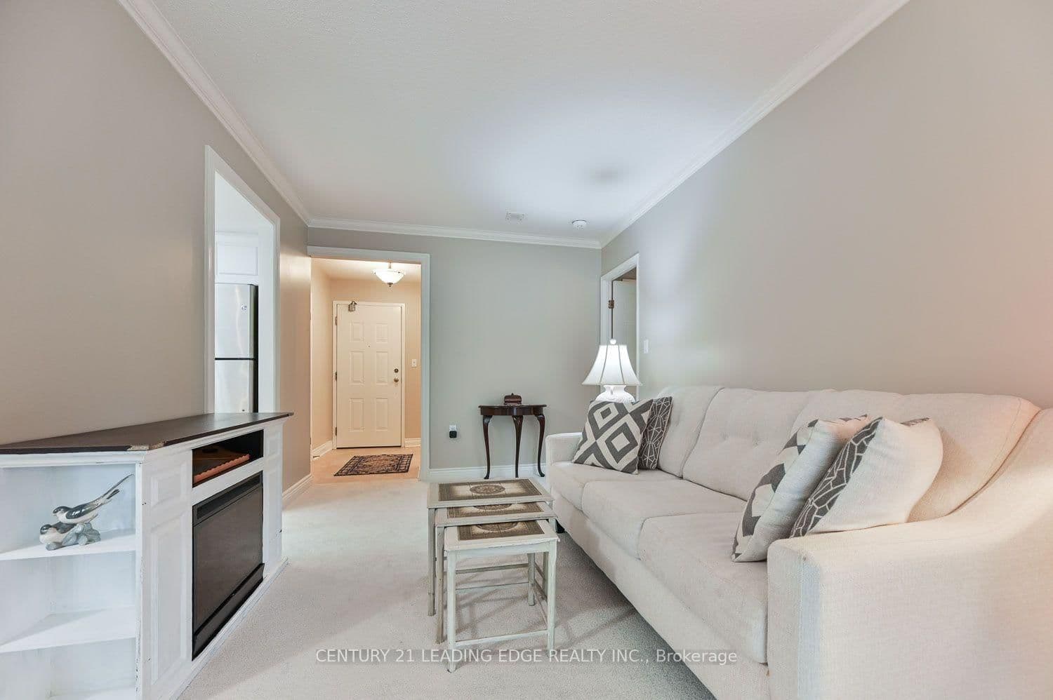 100 Anna Russell Way, Unit 103 thumbnail 8