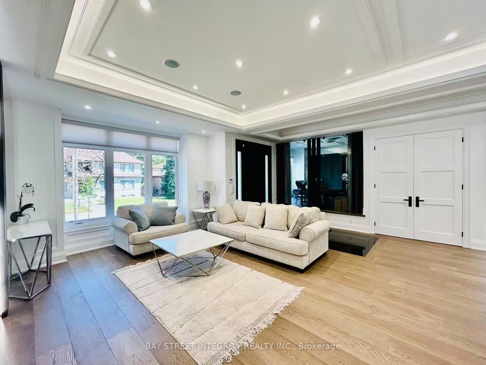 158 Elmwood Avenue thumbnail 4