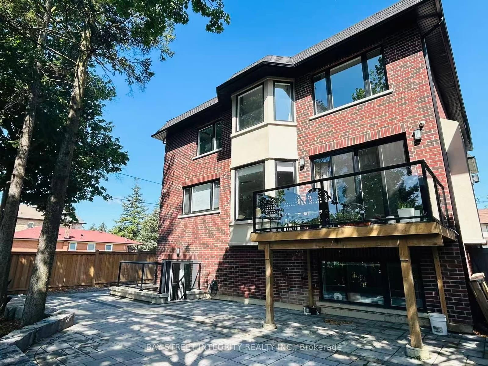 158 Elmwood Avenue thumbnail 44