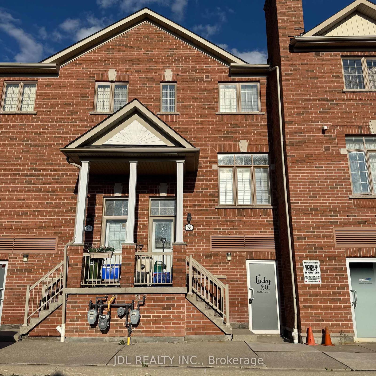 10 Greensborough Village Circle, Unit 27 - Image 1
