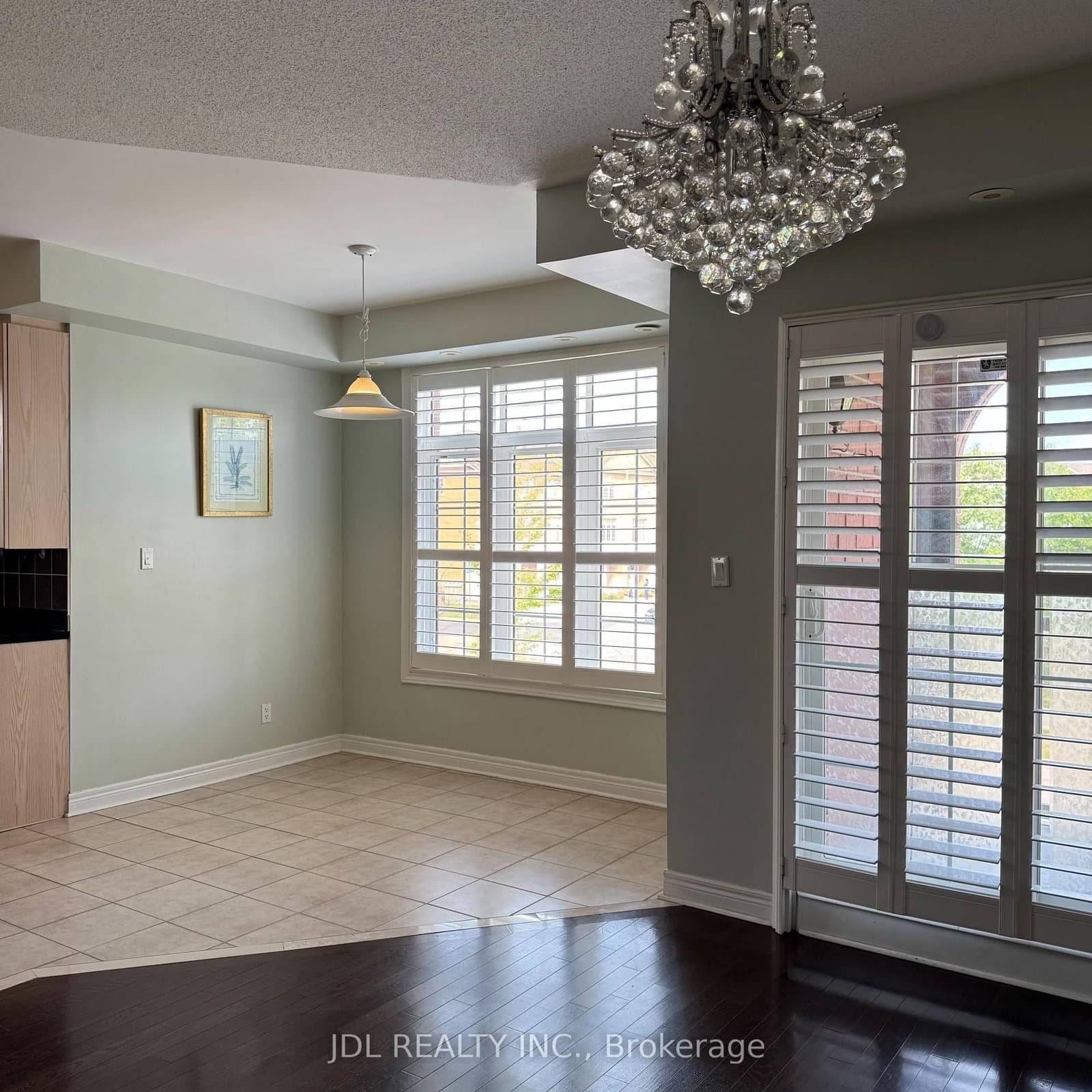10 Greensborough Village Circle, Unit 27 thumbnail 12